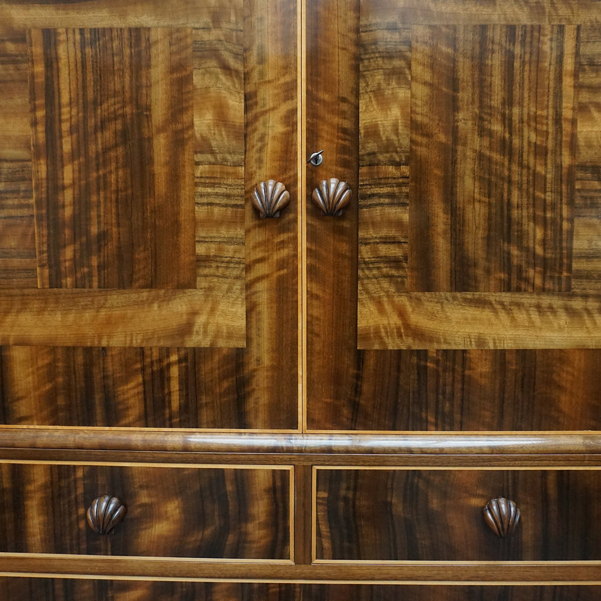 Art Deco Linen Press by Betty Joel. Original Shell Handles, Macassar Ebony eith Walnut. 1930s Dresser - Jeroen Markies Art Deco