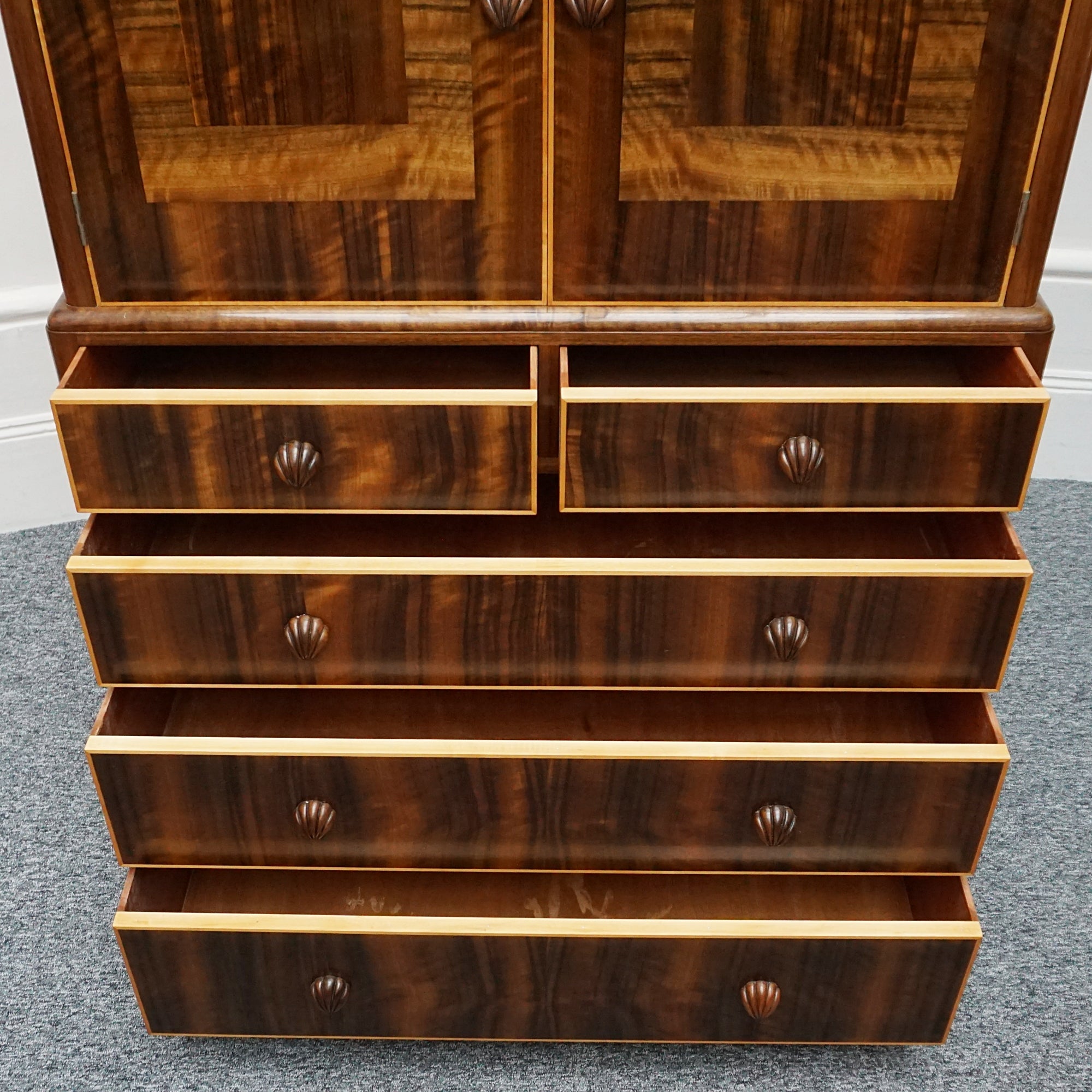 Art Deco Linen Press by Betty Joel. Original Shell Handles, Macassar Ebony eith Walnut. 1930s Dresser - Jeroen Markies Art Deco