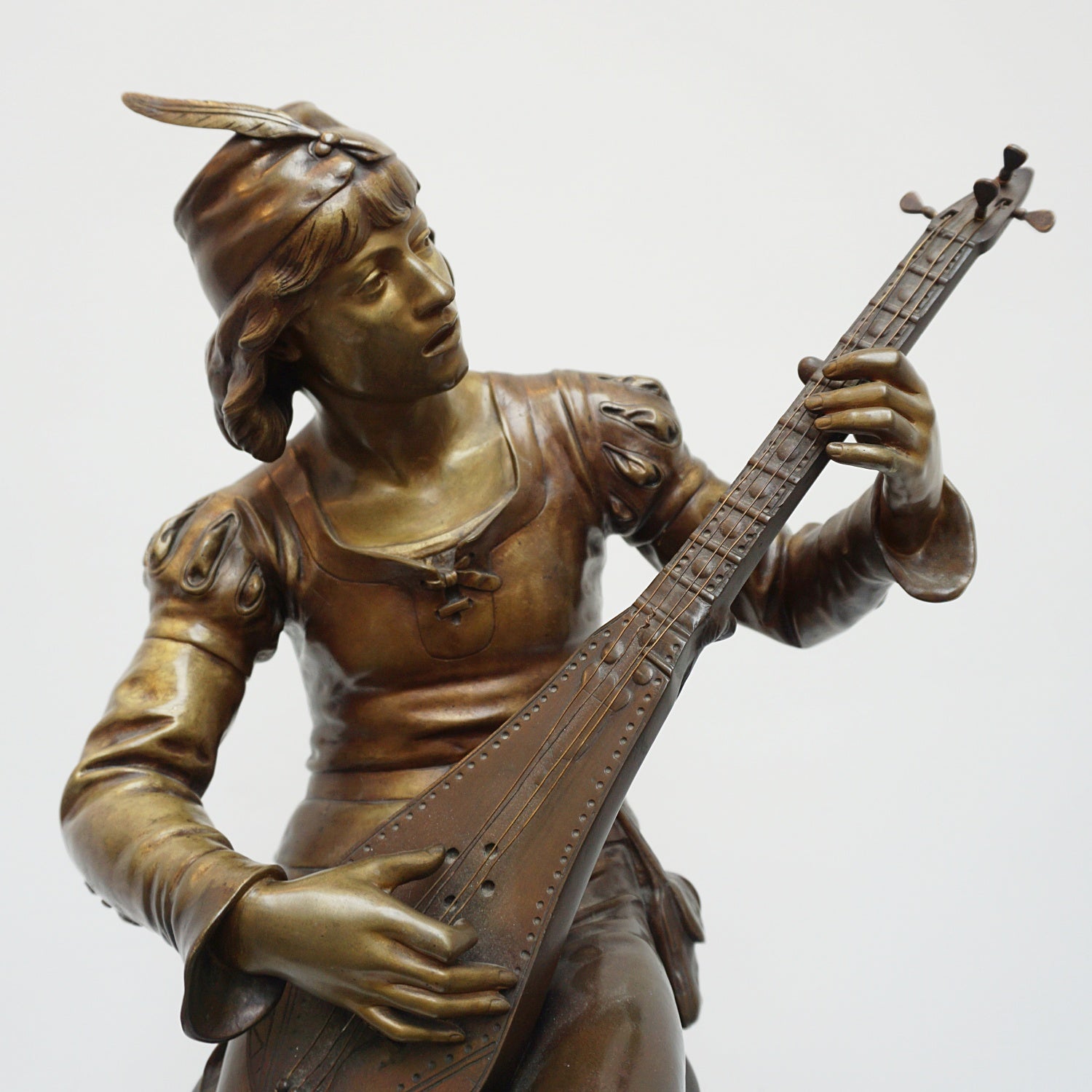 Late 19th Century Bronze Sculpture of a Seated Minstrel Playing the Lute - Jeroen Markies Art Deco