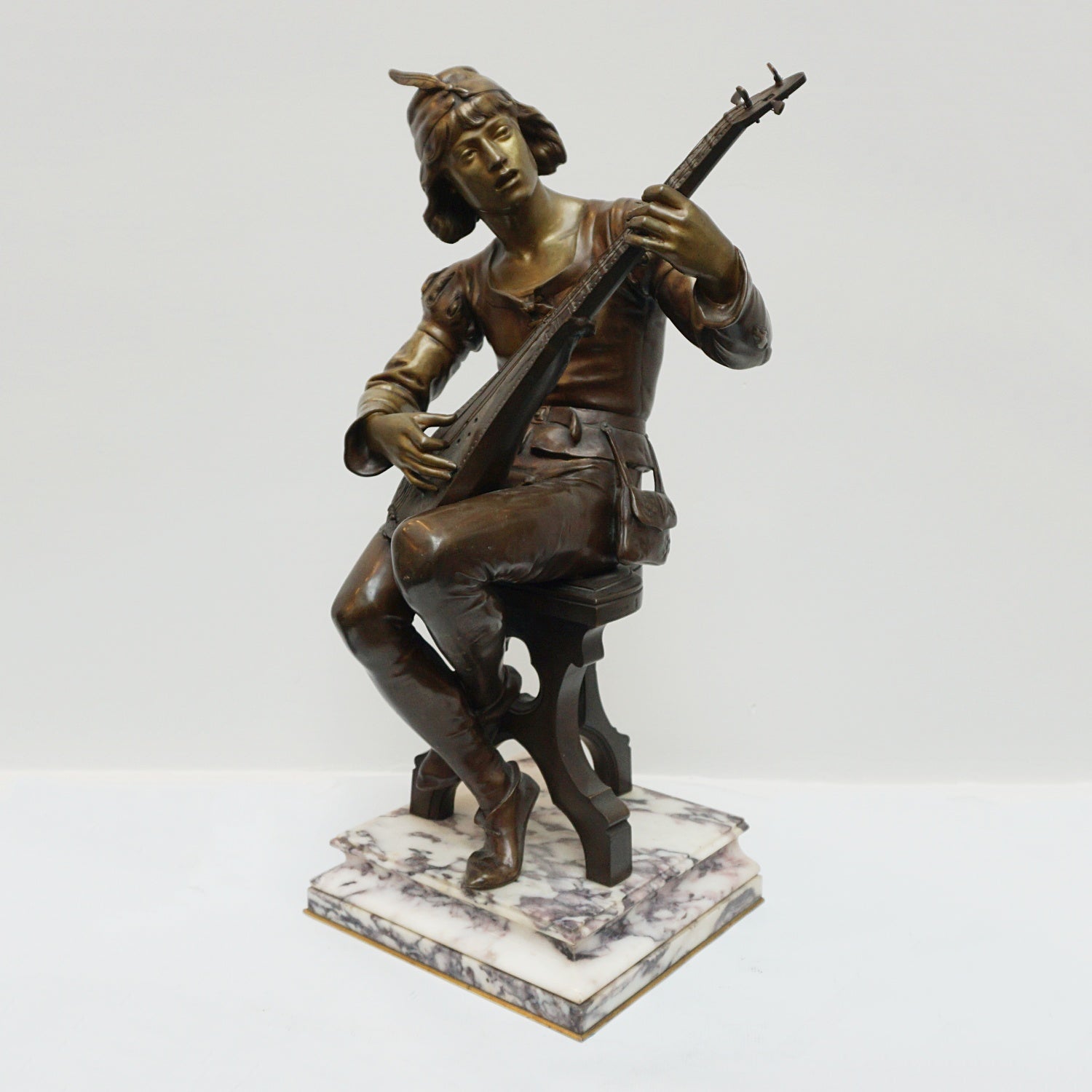 Late 19th Century Bronze Sculpture of a Seated Minstrel Playing the Lute - Jeroen Markies Art Deco
