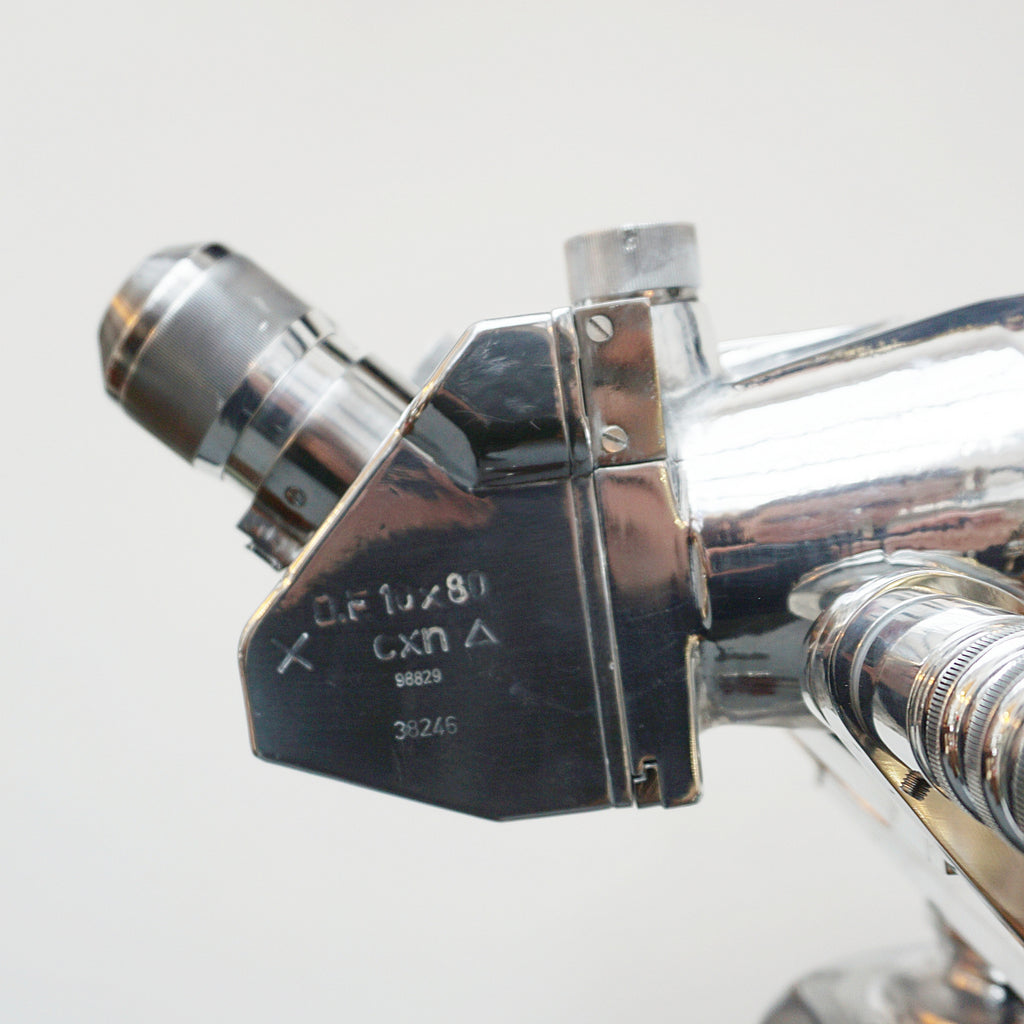 10X80 chrome marine binoculars by Leica. Set over a later extending wood and chromed metal stand with angular chromed feet. Mid Century Naval Equipment. War ship accessory . WW2 Binoculars - Jeroen Markies Art Deco 