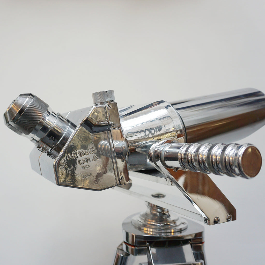 10X80 chrome marine binoculars by Leica. Set over a later extending wood and chromed metal stand with angular chromed feet. Mid Century Naval Equipment. War ship accessory . WW2 Binoculars - Jeroen Markies Art Deco 