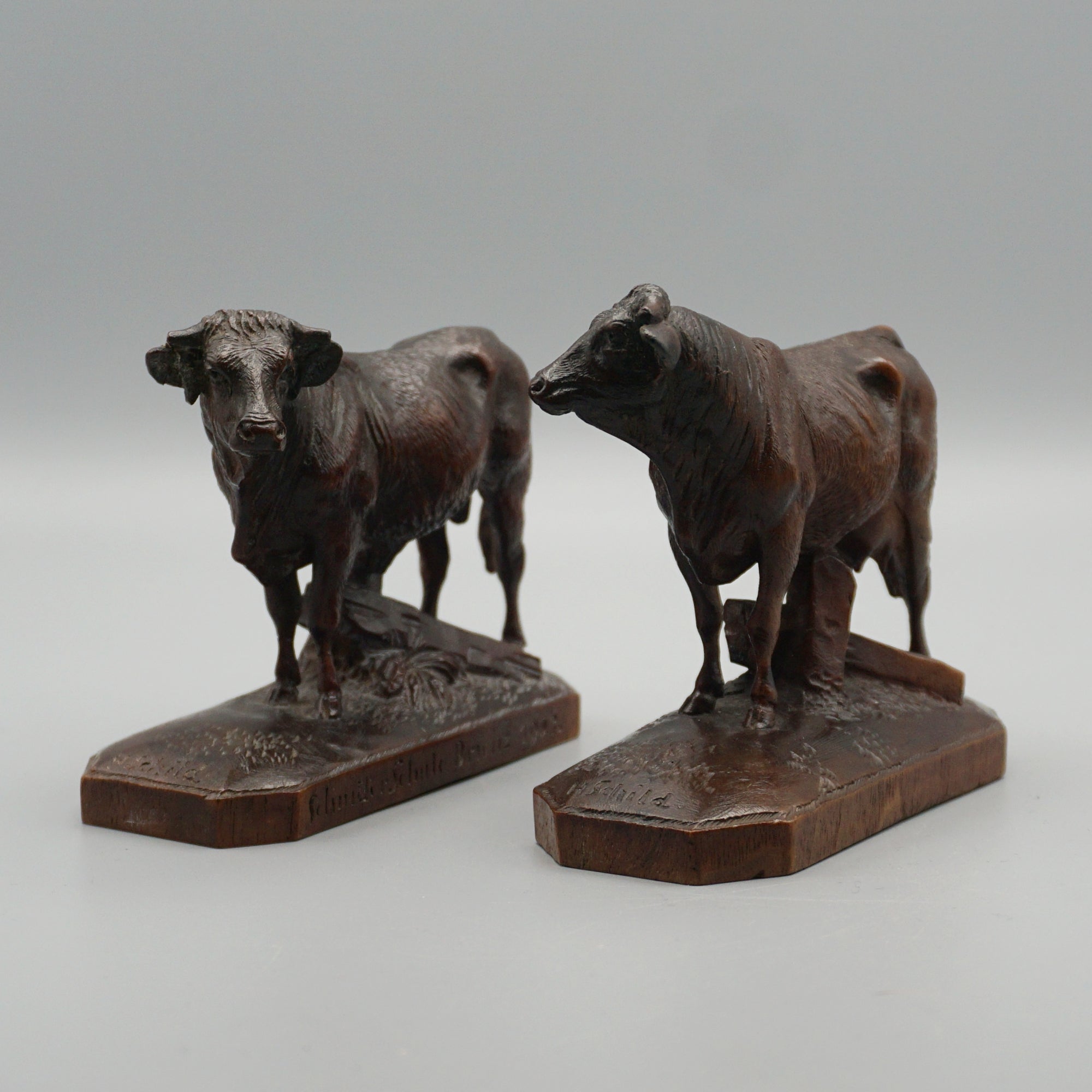 Black Forest Cow and Bull Circa 1900 - Jeroen Markies Art Deco