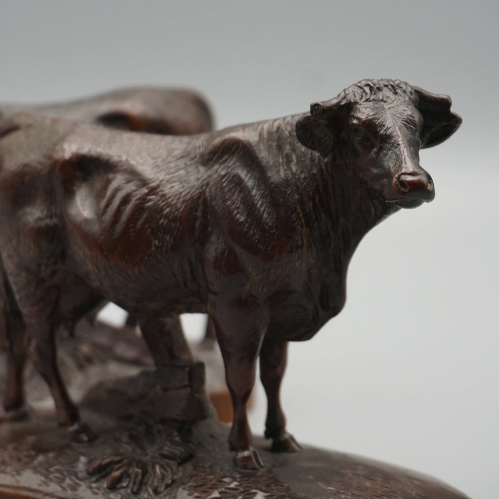 Back Forest Cow and Bull Circa 1900 - Jeroen Markies Art Deco