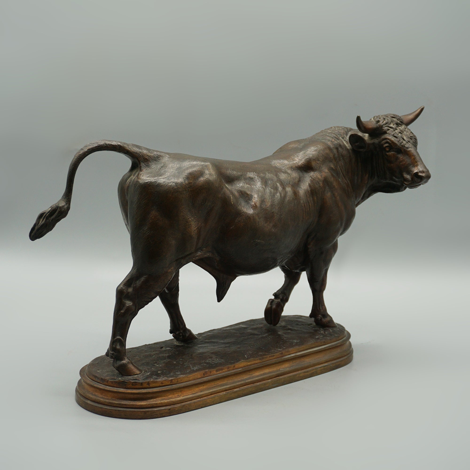 Mid 19th Century Bronze Sculptures of a Bull and a Cow by Isidore Bonheur - Jeroen Markies Art Deco