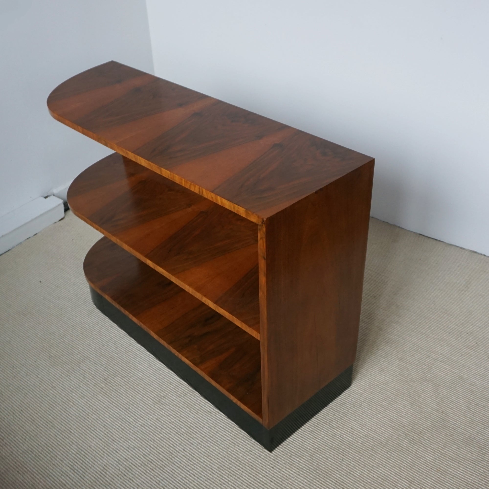 Vintage Art Deco Curved Bookcase Burr Walnut Veneered - Jeroen Markies Art Deco