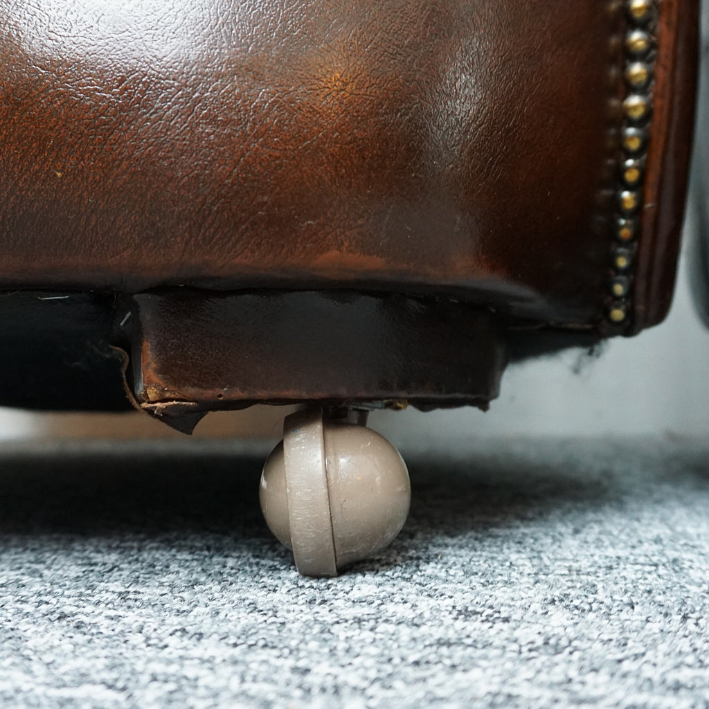 Pair of Art Deco Brown Leather Cloud Chairs - Jeroen Markies Art Deco
