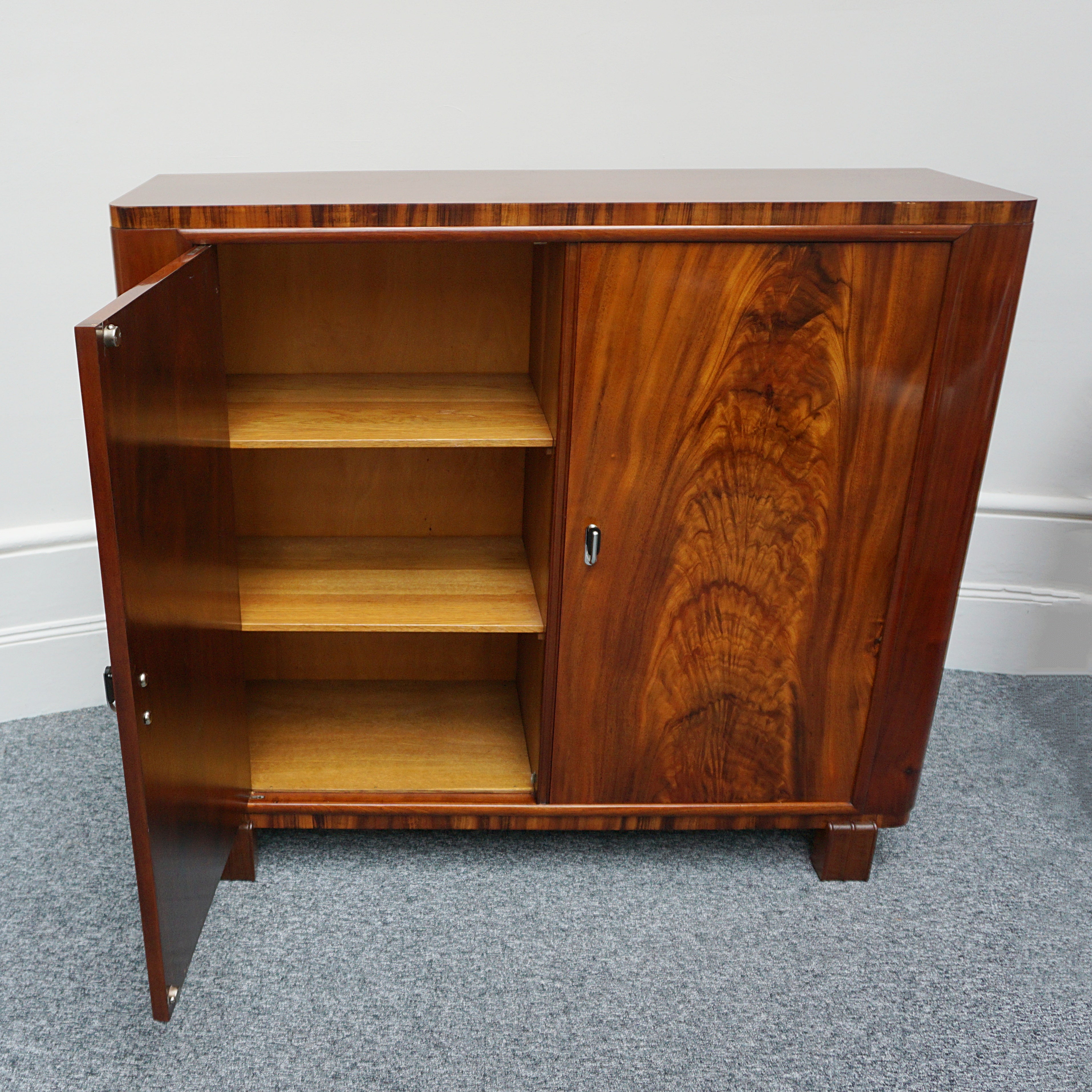 Art Deco Danish Cabinet by Ole Ollson & Søn - Jeroen Markies Art Deco