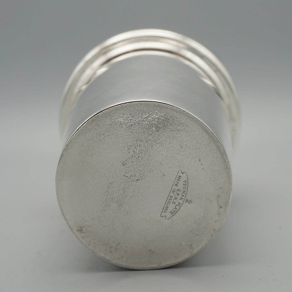 An Art Deco Cocktail Shacker. 1930s barware, silver plate, bullet shaped cocktail shaker - Jeroen Markies Art Deco