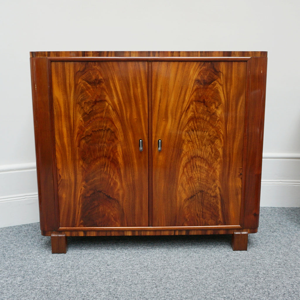 Art Deco Danish Cabinet by Ole Ollson & Søn - Jeroen Markies Art Deco