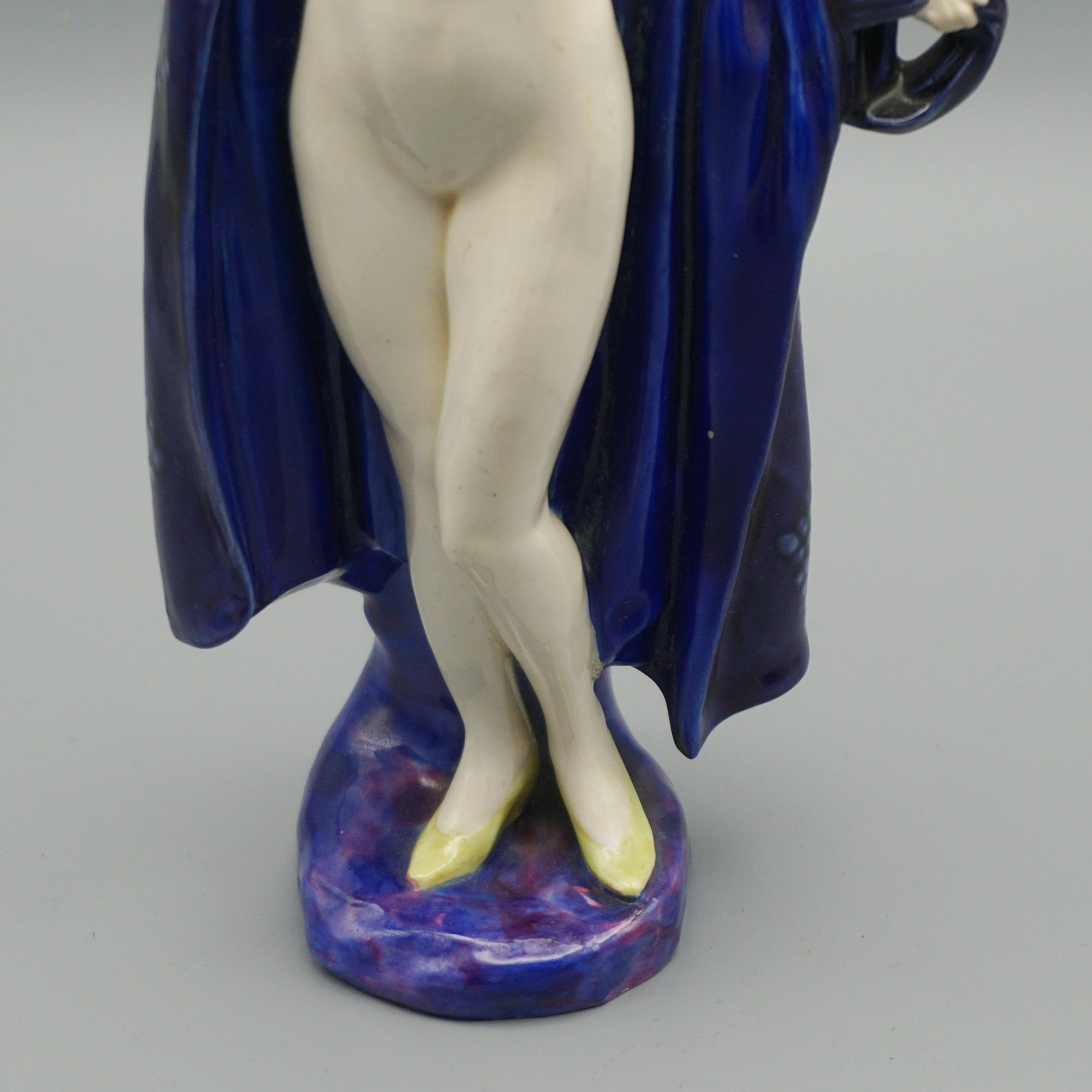'The Bather' HN687 Royal Doulton Figure