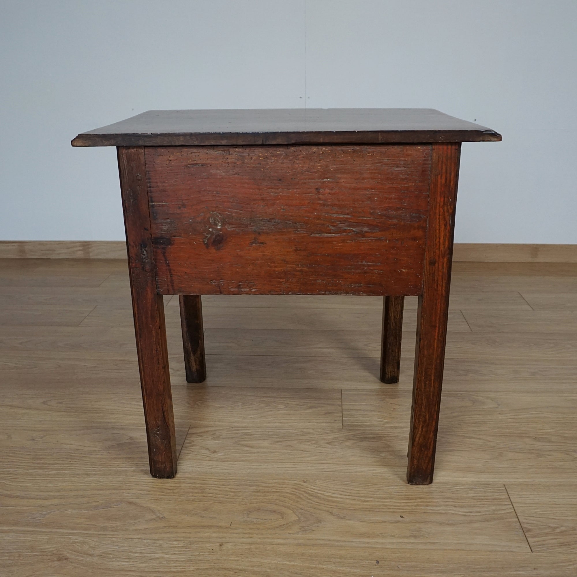 Circa 1740 Oak and Elm Side Table - Jeroen Markies Art Deco