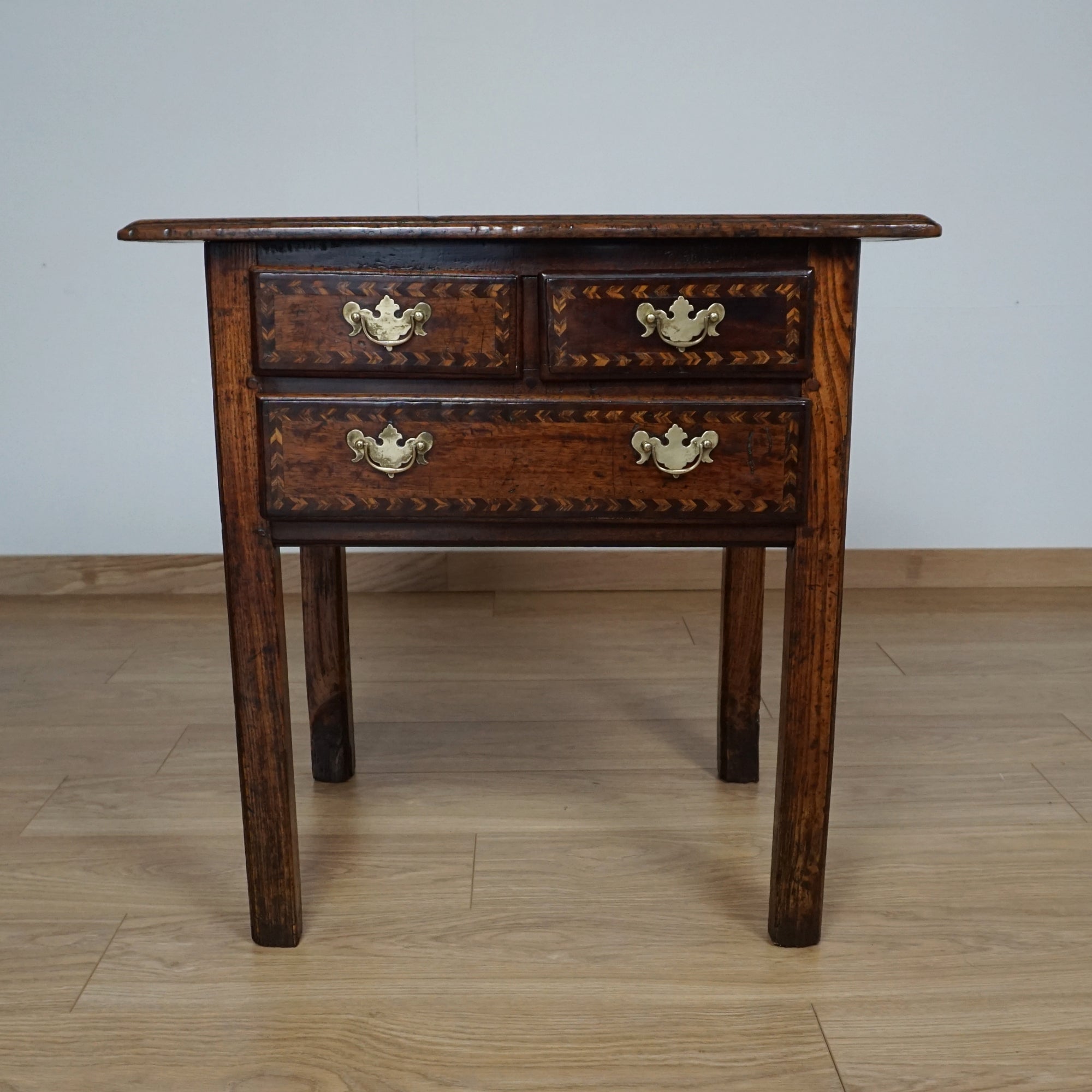 Circa 1740 Oak and Elm Side Table - Jeroen Markies Art Deco