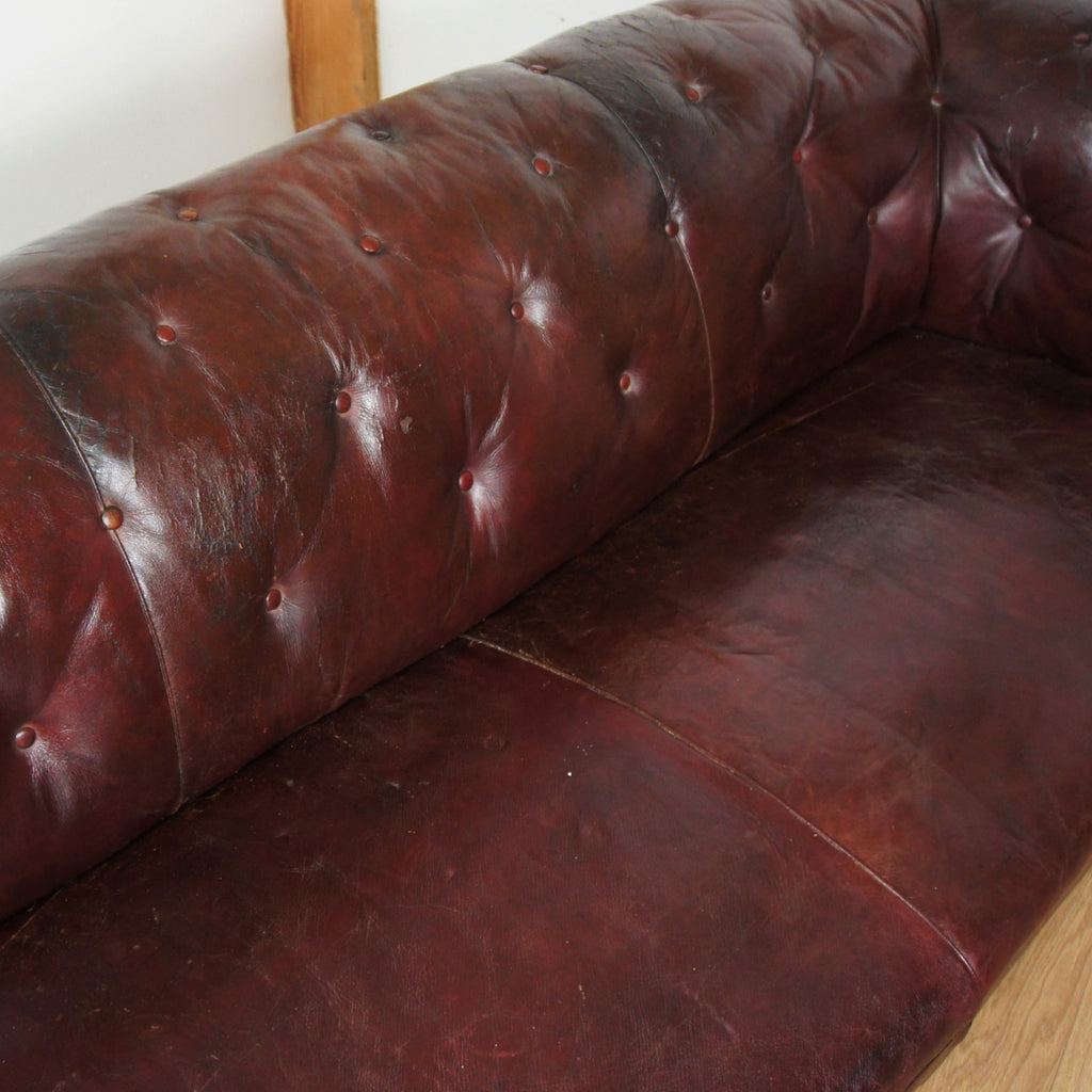 Victorian Button Backed Sofa - Markies Antiques Ltd
