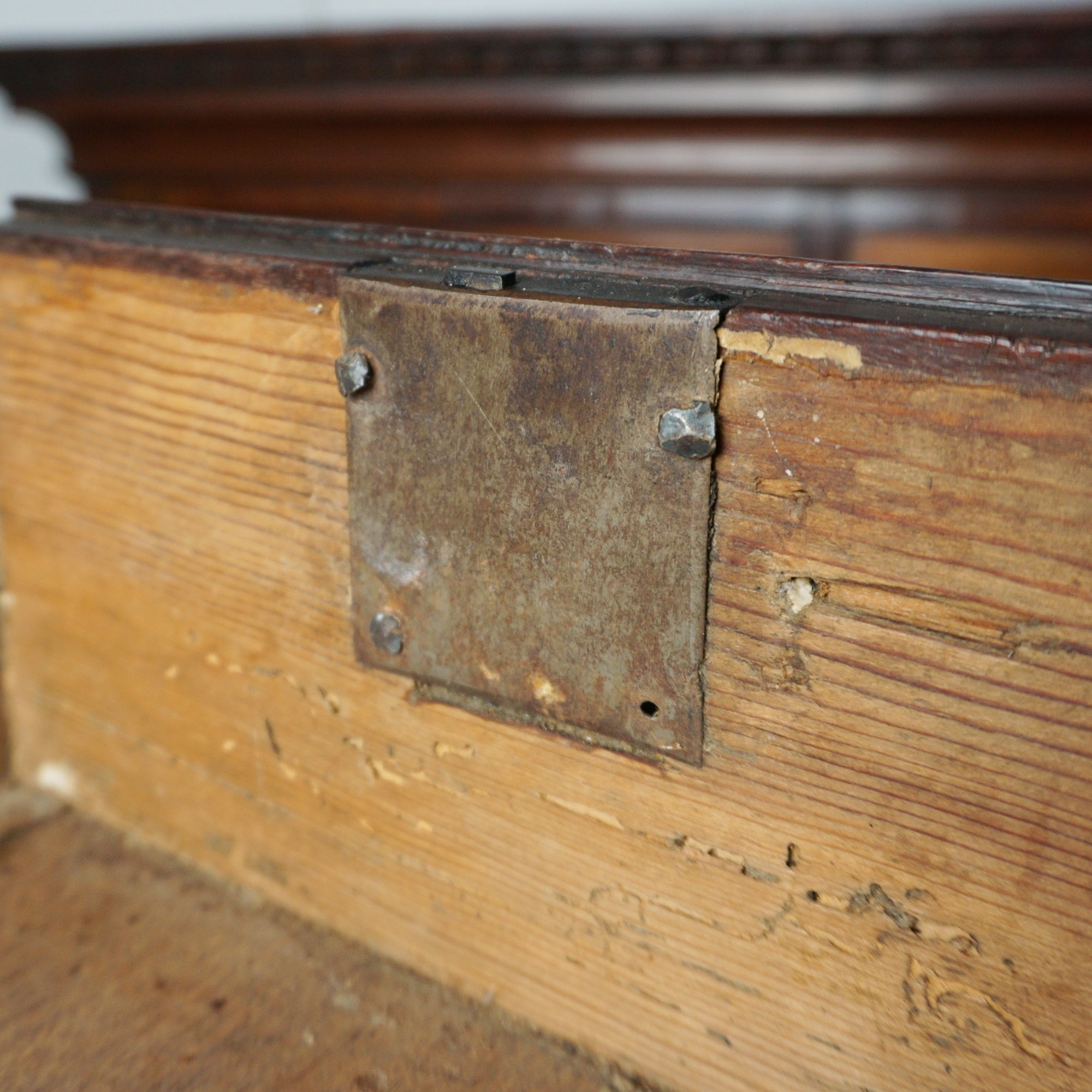Stunning Quality Charles II Walnut Chest on Stand - Jeroen Markies Art Deco