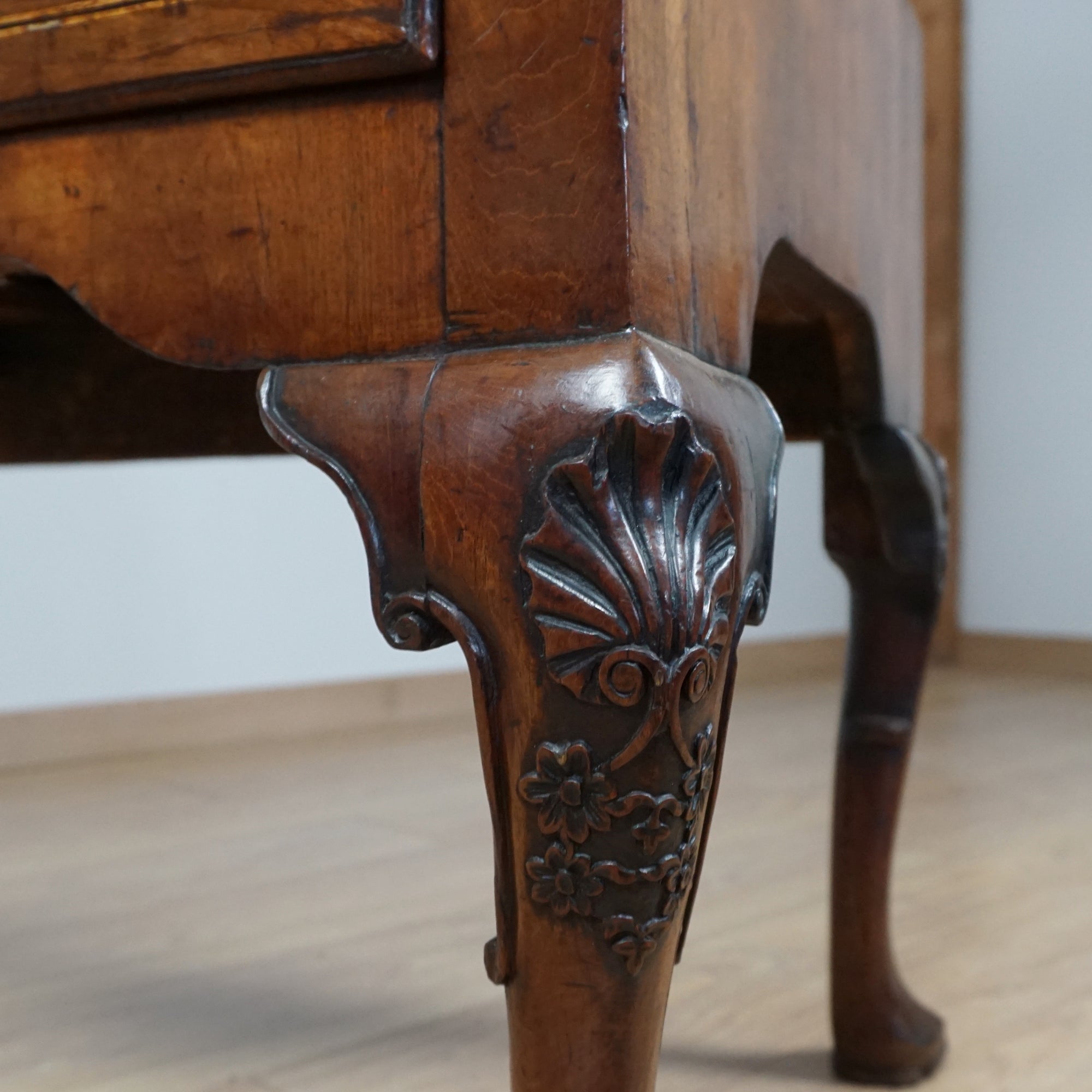 Stunning Quality Charles II Walnut Chest on Stand - Jeroen Markies Art Deco