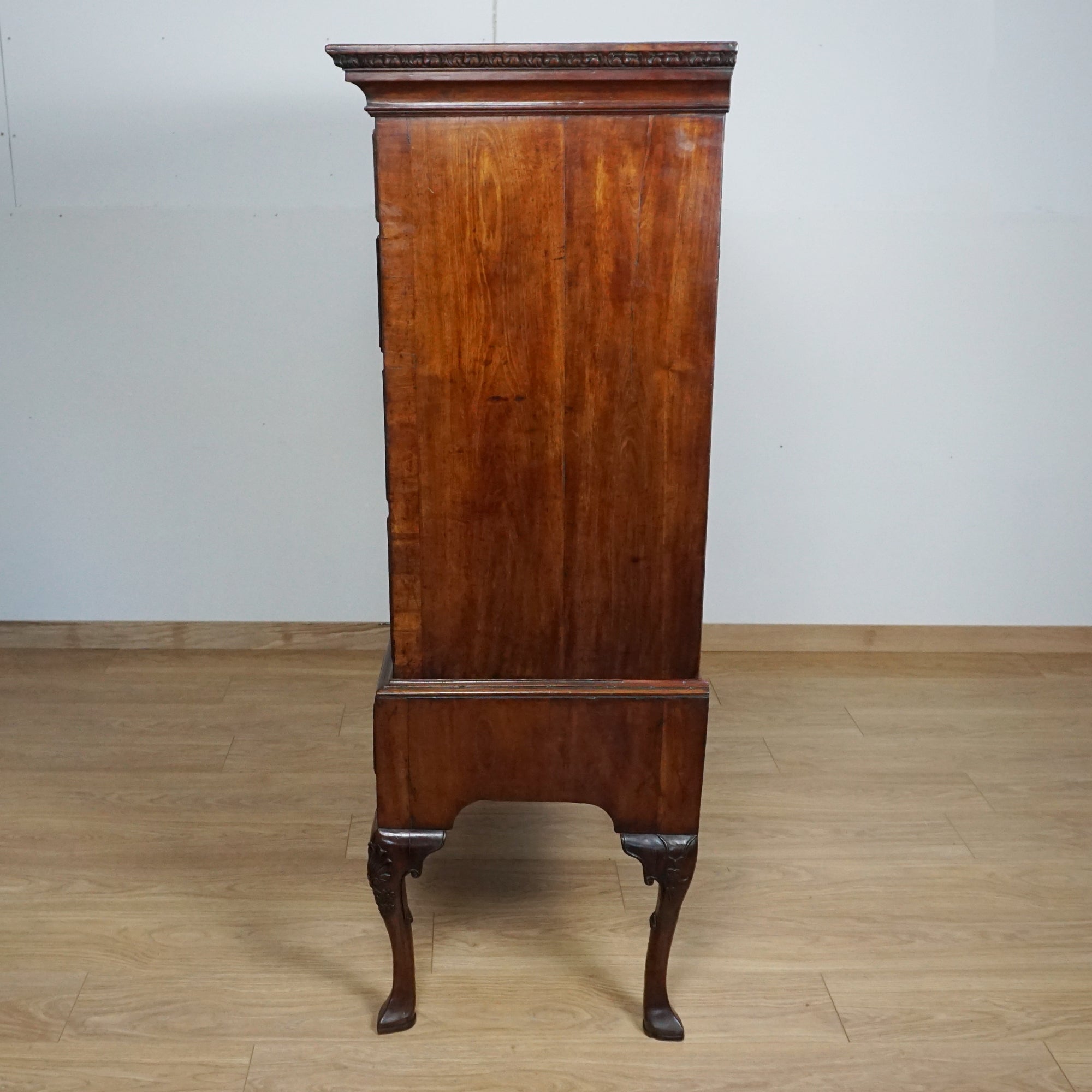 Stunning Quality Charles II Walnut Chest on Stand - Jeroen Markies Art Deco