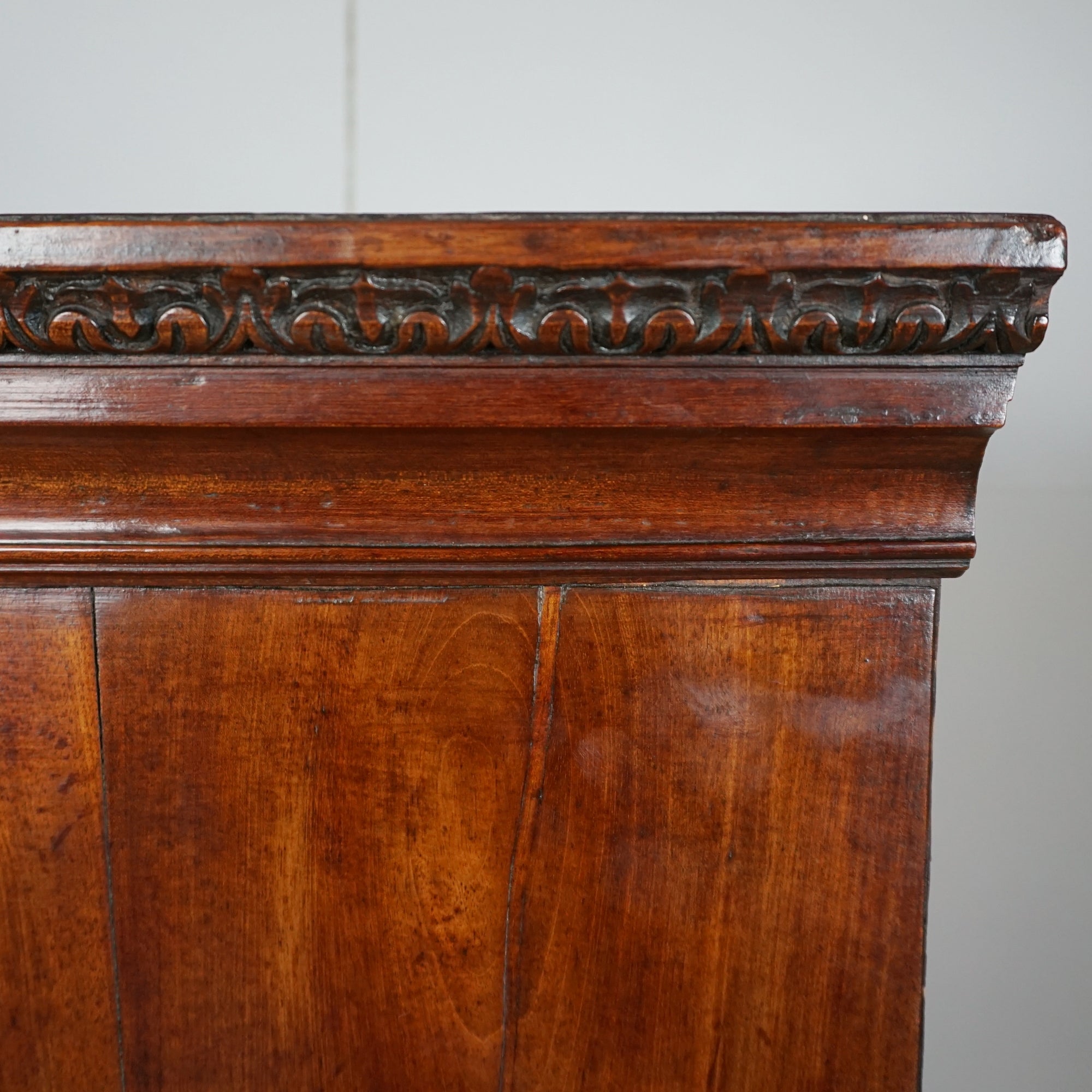 Stunning Quality Charles II Walnut Chest on Stand - Jeroen Markies Art Deco