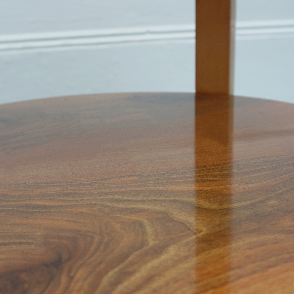 An Art Deco side table. Burr and figured walnut. Solid walnut legs. 1930s antique side table - Jeroen Markies Art Deco