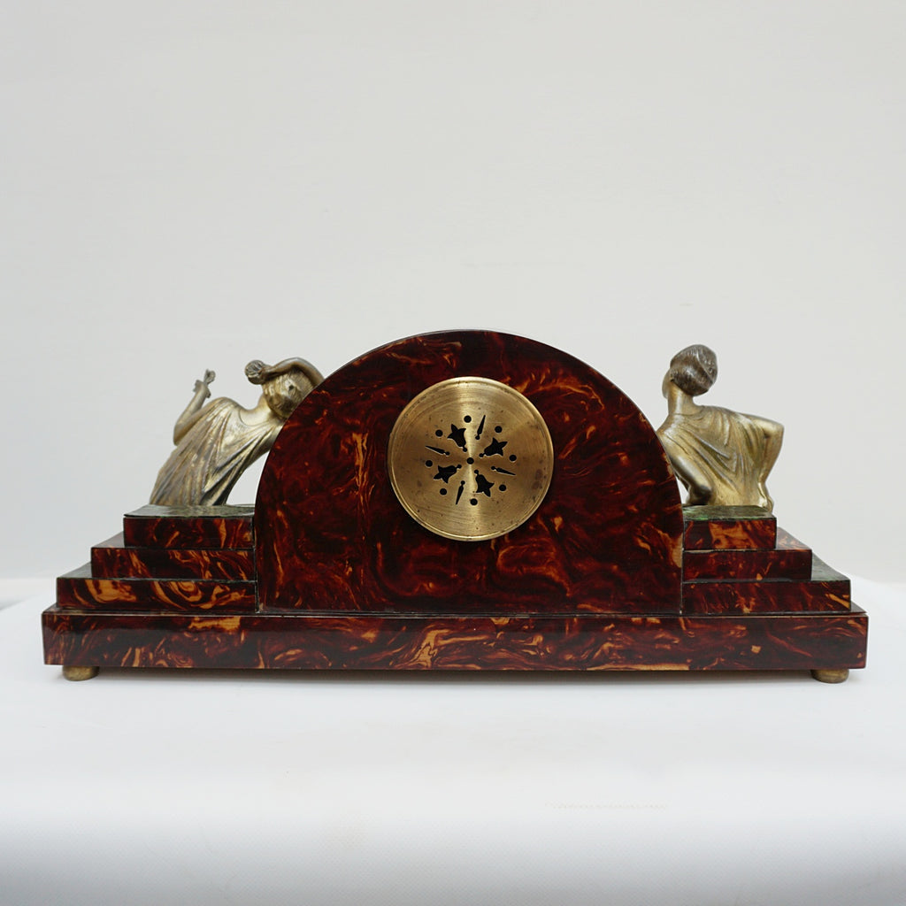 An Art Deco clock with spelter ladies - Jeroen Markies Art Deco