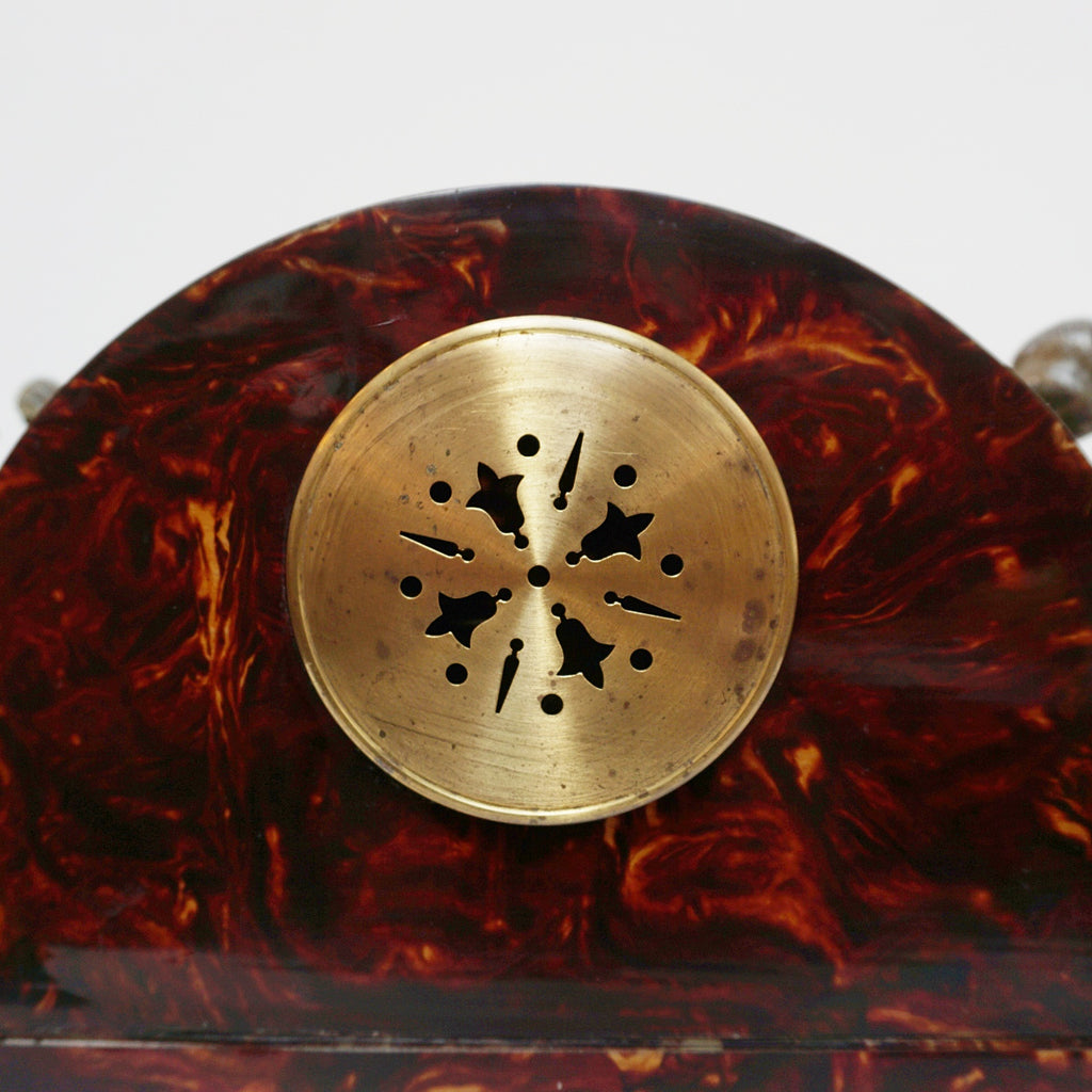 An Art Deco clock with spelter ladies - Jeroen Markies Art Deco