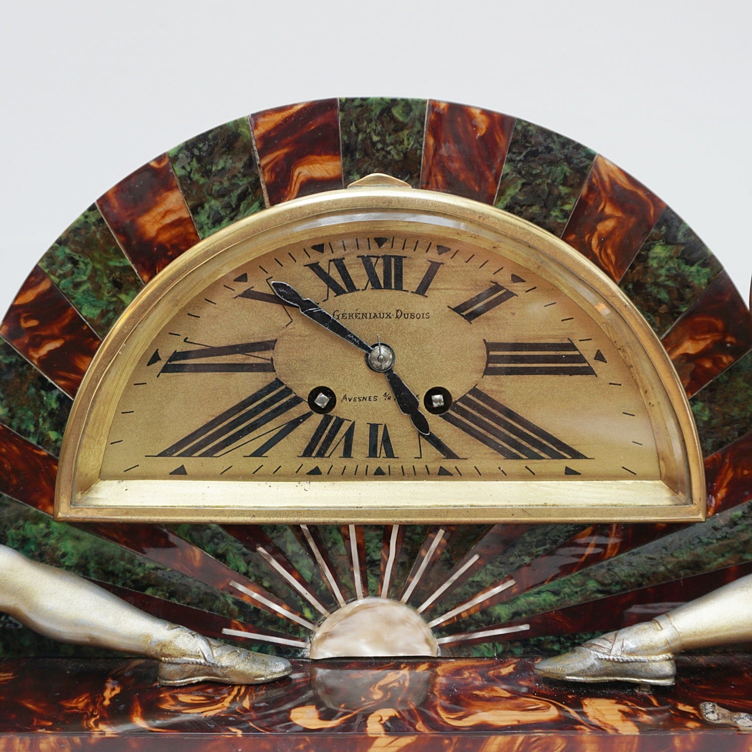An Art Deco clock with spelter ladies - Jeroen Markies Art Deco