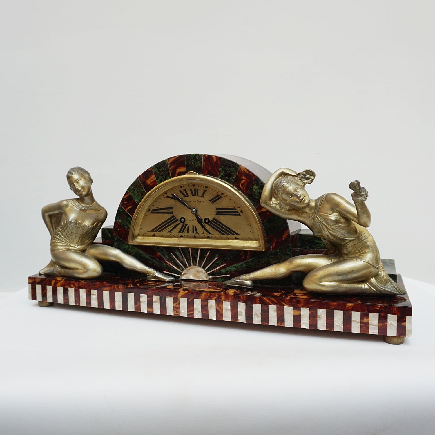 An Art Deco clock with spelter ladies - Jeroen Markies Art Deco