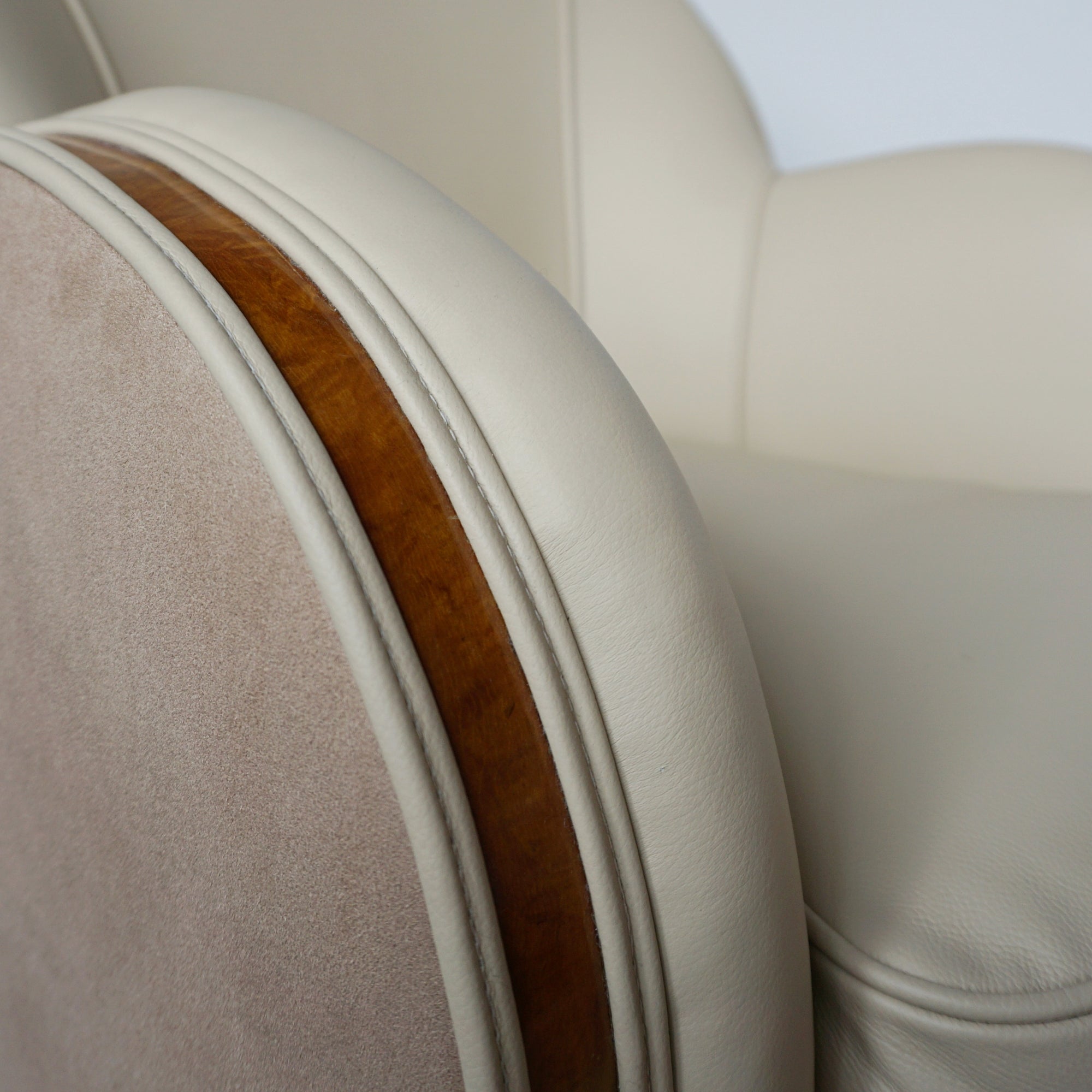 Pair of Art Deco Cloud Chairs by Harry & Lou Epstein - Burr Walnut and Cream Leather Lounge Chairs - Jeroen Markies Art Deco