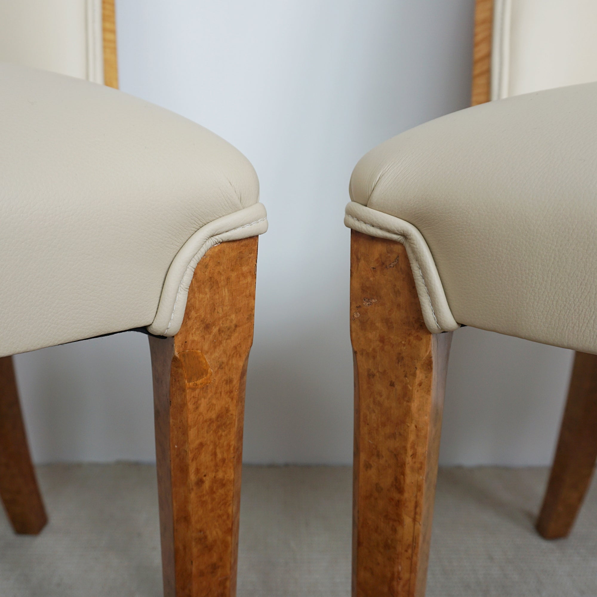 Pair of vintage Art Deco Cloud Chairs by Harry & Lou Epstein - Jeroen Markies Art Deco
