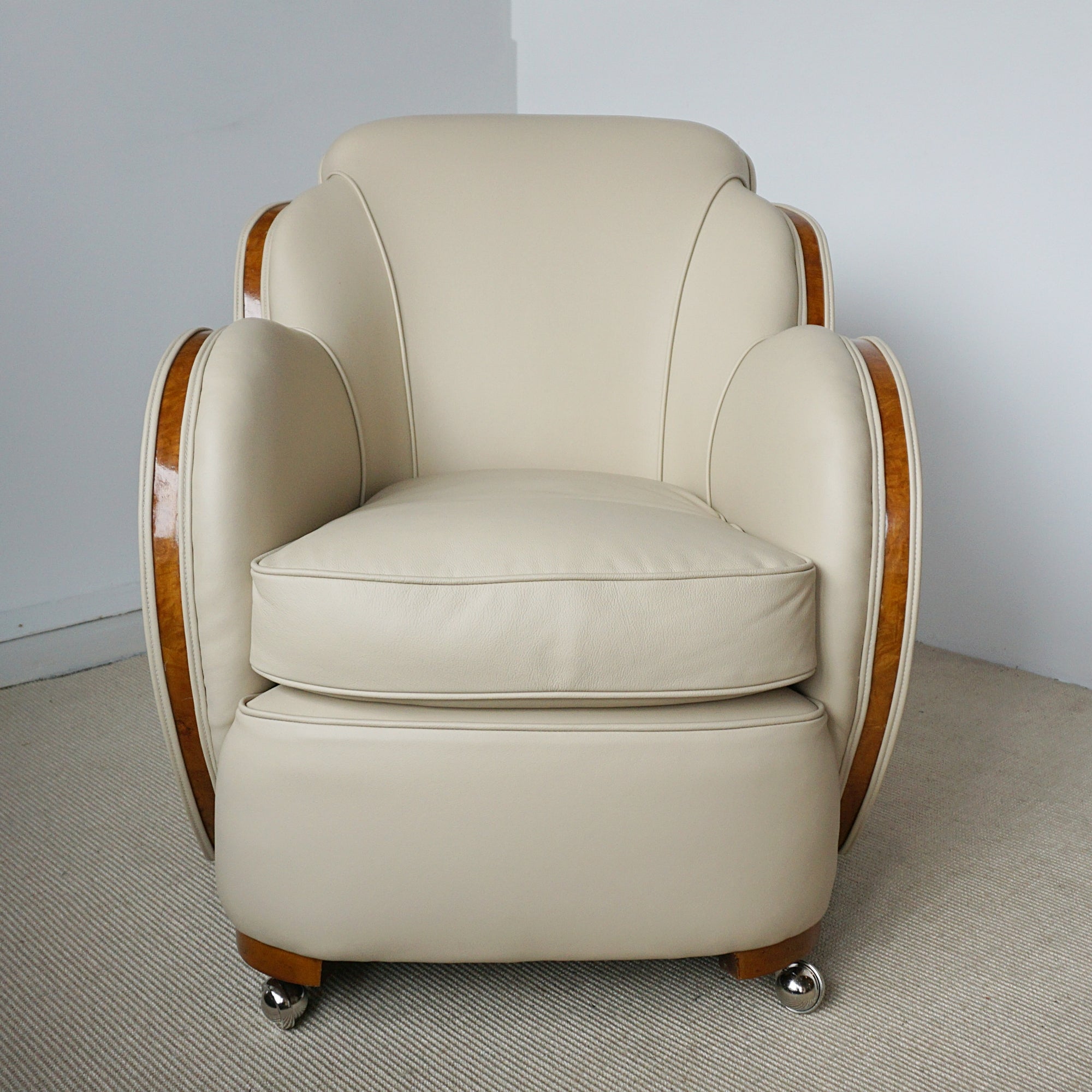 Pair of Art Deco Cloud Chairs by Harry & Lou Epstein - Burr Walnut and Cream Leather Lounge Chairs - Jeroen Markies Art Deco
