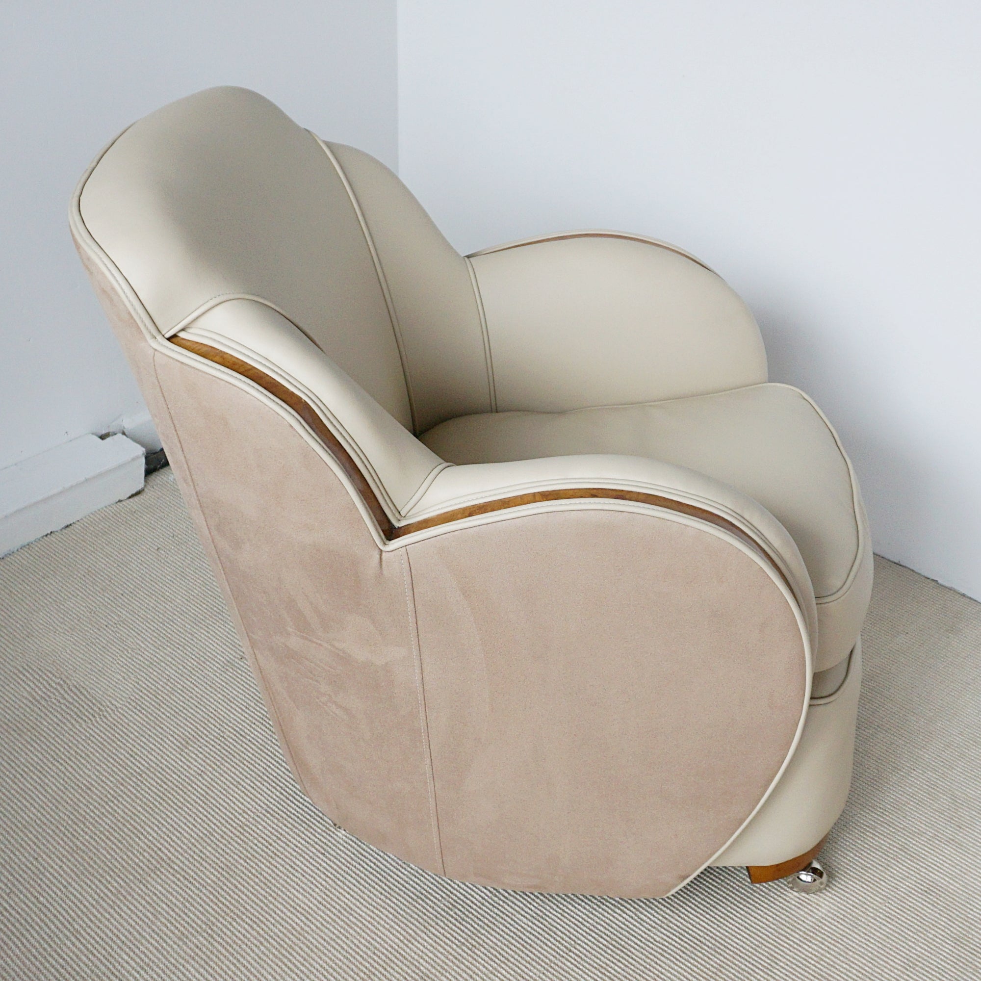 Pair of Art Deco Cloud Chairs by Harry & Lou Epstein - Burr Walnut and Cream Leather Lounge Chairs - Jeroen Markies Art Deco