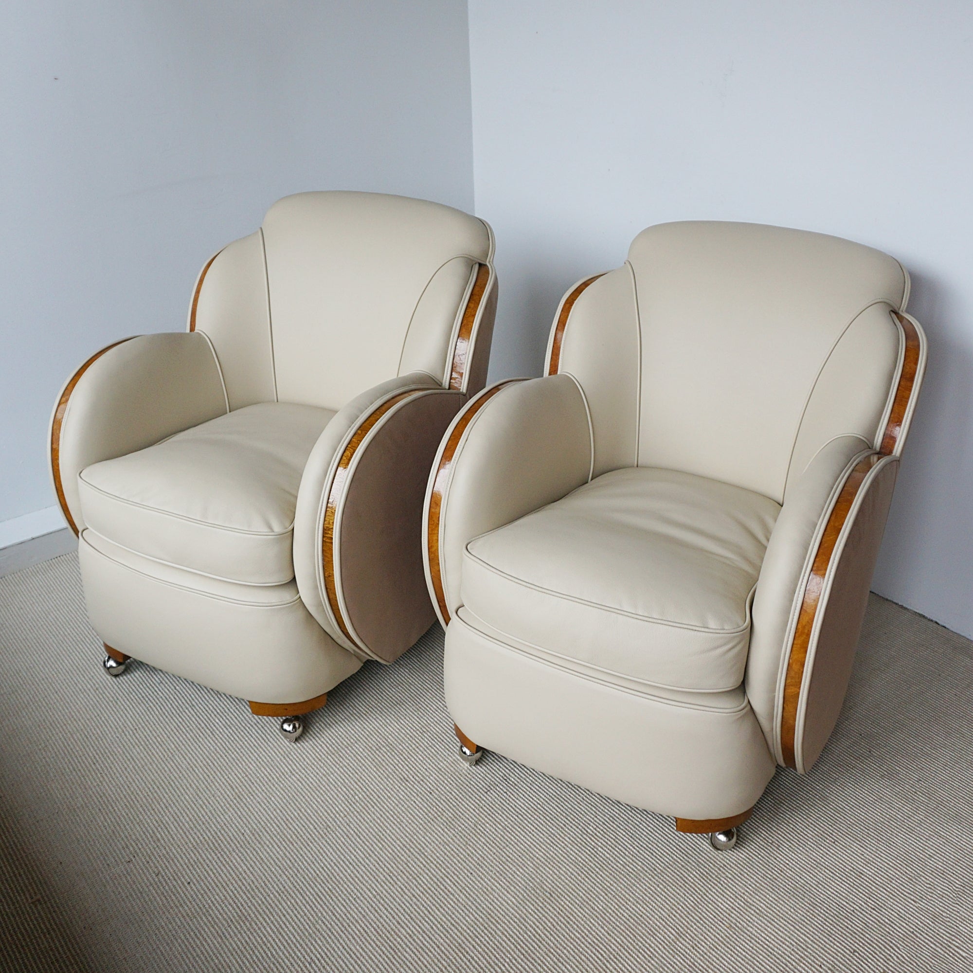 Pair of Art Deco Cloud Chairs by Harry & Lou Epstein - Burr Walnut and Cream Leather Lounge Chairs - Jeroen Markies Art Deco