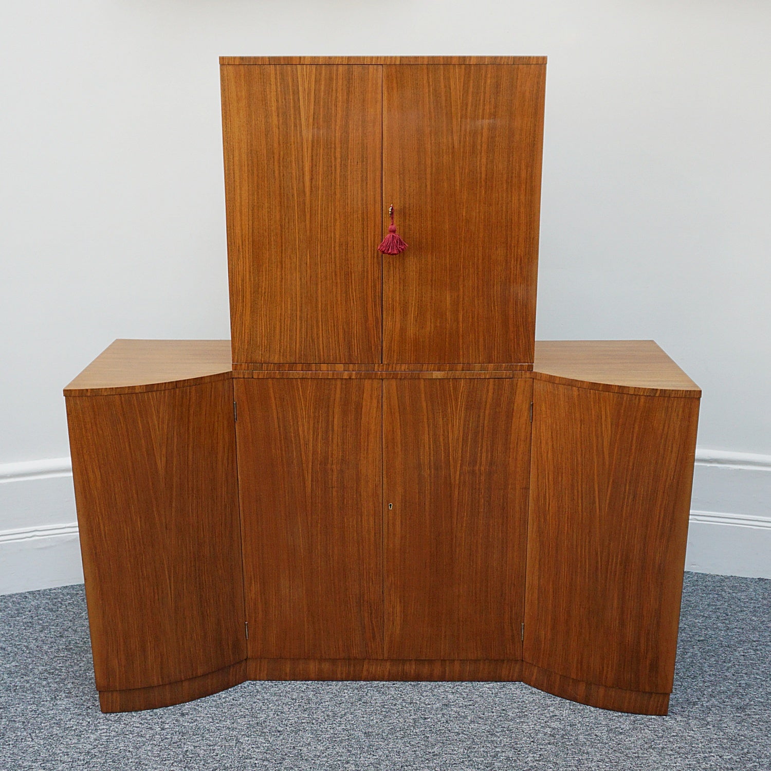 Original Art Deco Figured Walnut Cocktail / Drinks Cabinet - Jeroen Markies Art Deco