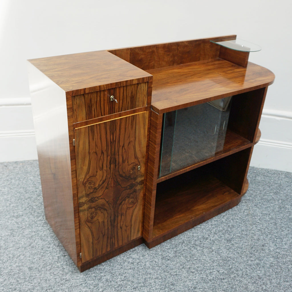 An Art Deco Modernist Cabinet with sliding glass doors - Jeroen Markies Art Deco