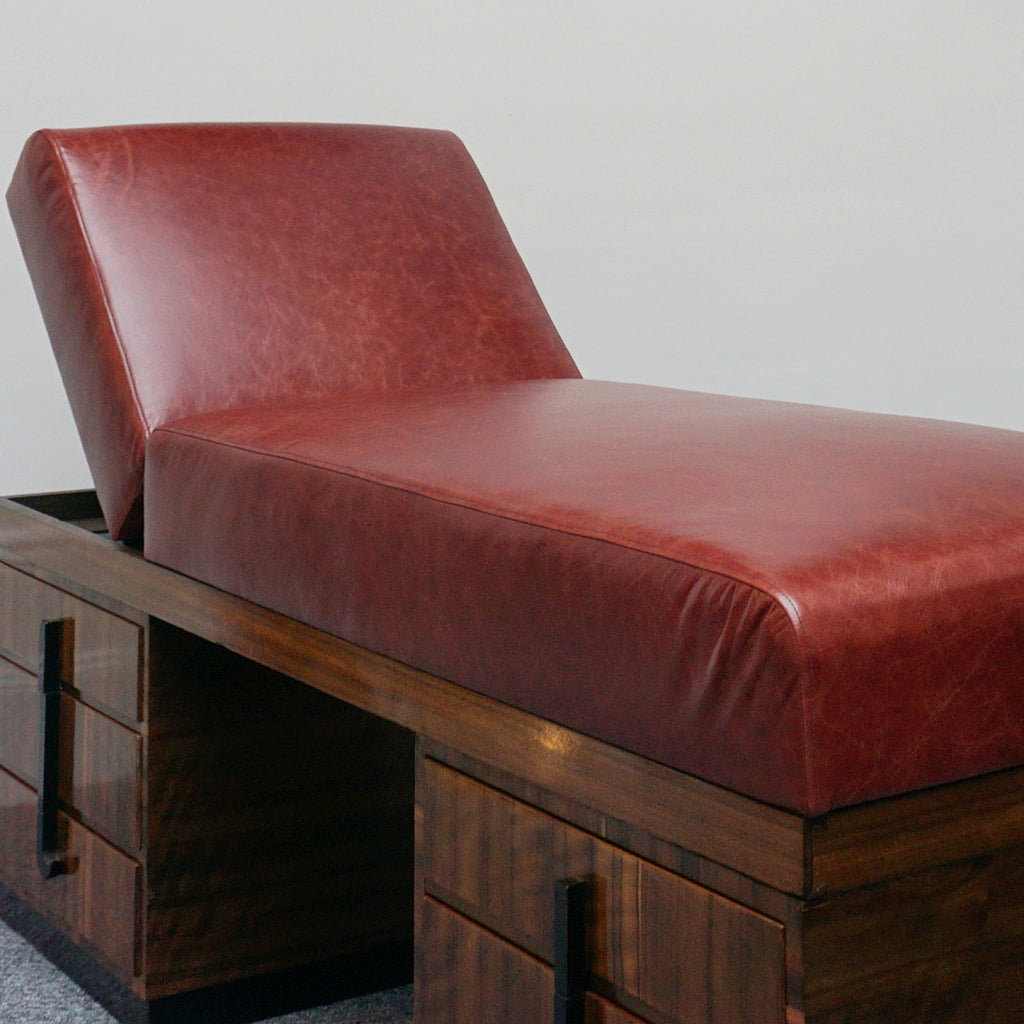 Original Art Deco Psychiatrists Couch With Red Leather Upholstery and Macassar Ebony - Jeroen Markies Art Deco