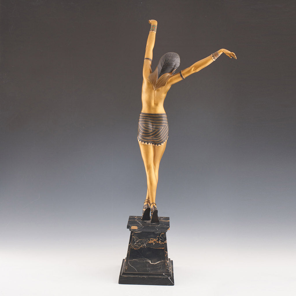 Egyptian Dancer - A cold painted bronze study by Demetre Chiparus. Jeroen Markies Art Deco