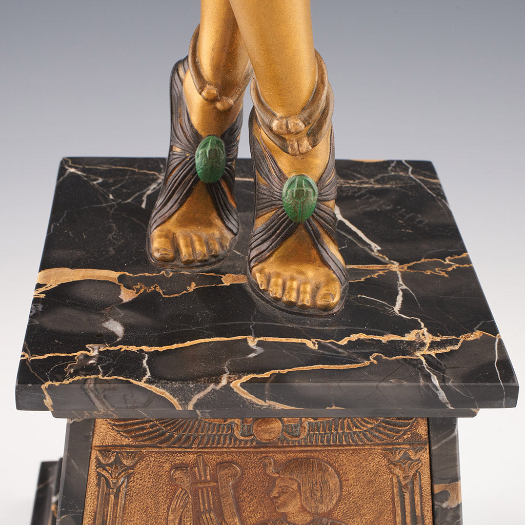 Egyptian Dancer - A cold painted bronze study by Demetre Chiparus. Jeroen Markies Art Deco