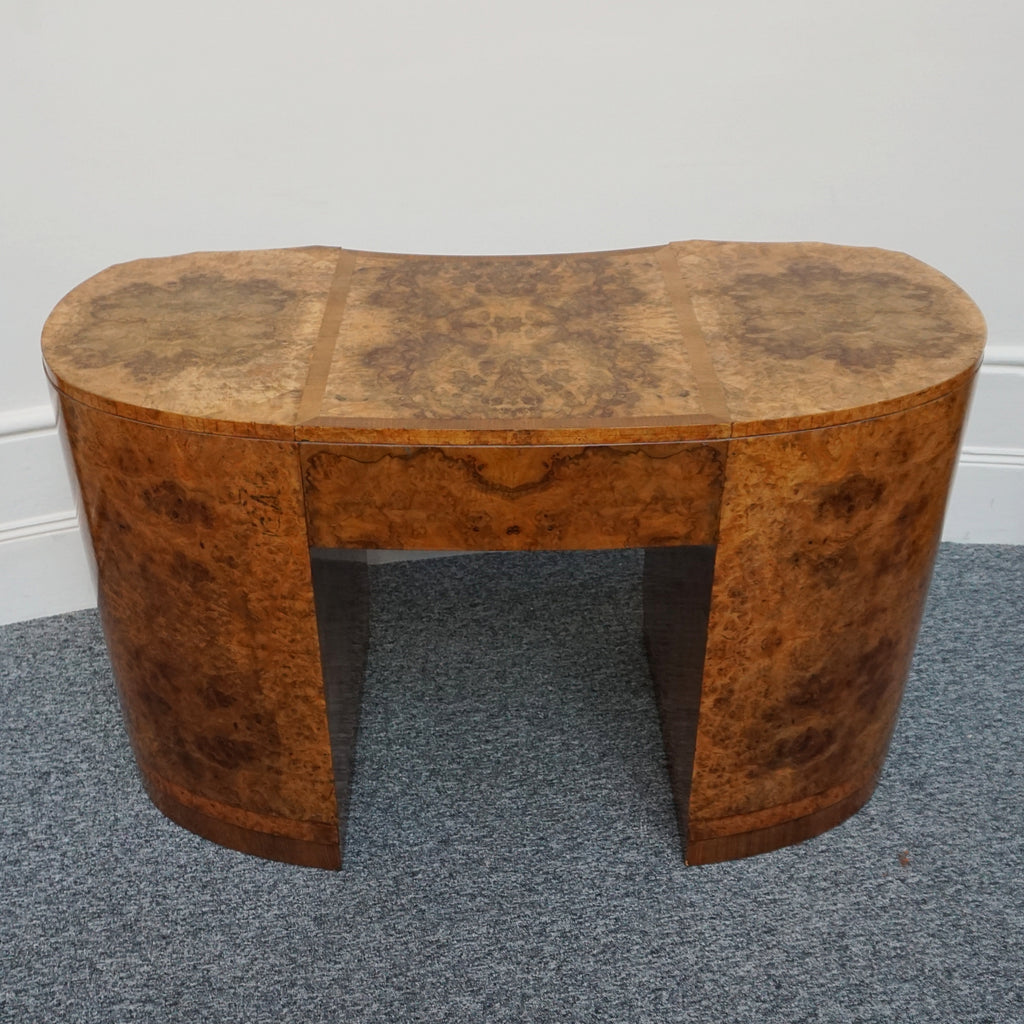 English Art Deco Desk. Curved Desk, Burr walnut, circa 1935 - Jeroen Markies Art Deco