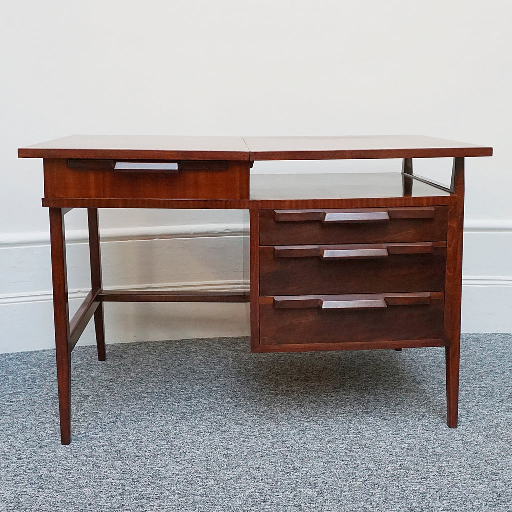 Mid-Century writing Desk Attributed to Gio Ponti. Mahogany and beech wood desk. Mid-Century Italian Design - Jeroen Markies Art Deco