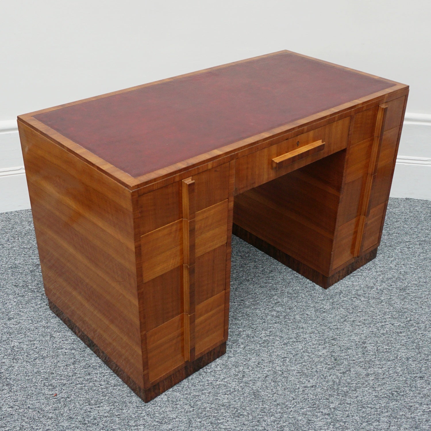 Vintage Art Deco Writing Desk by Waring.& Gillow Walnut veneered throughout - Jeroen Markies Art Deco