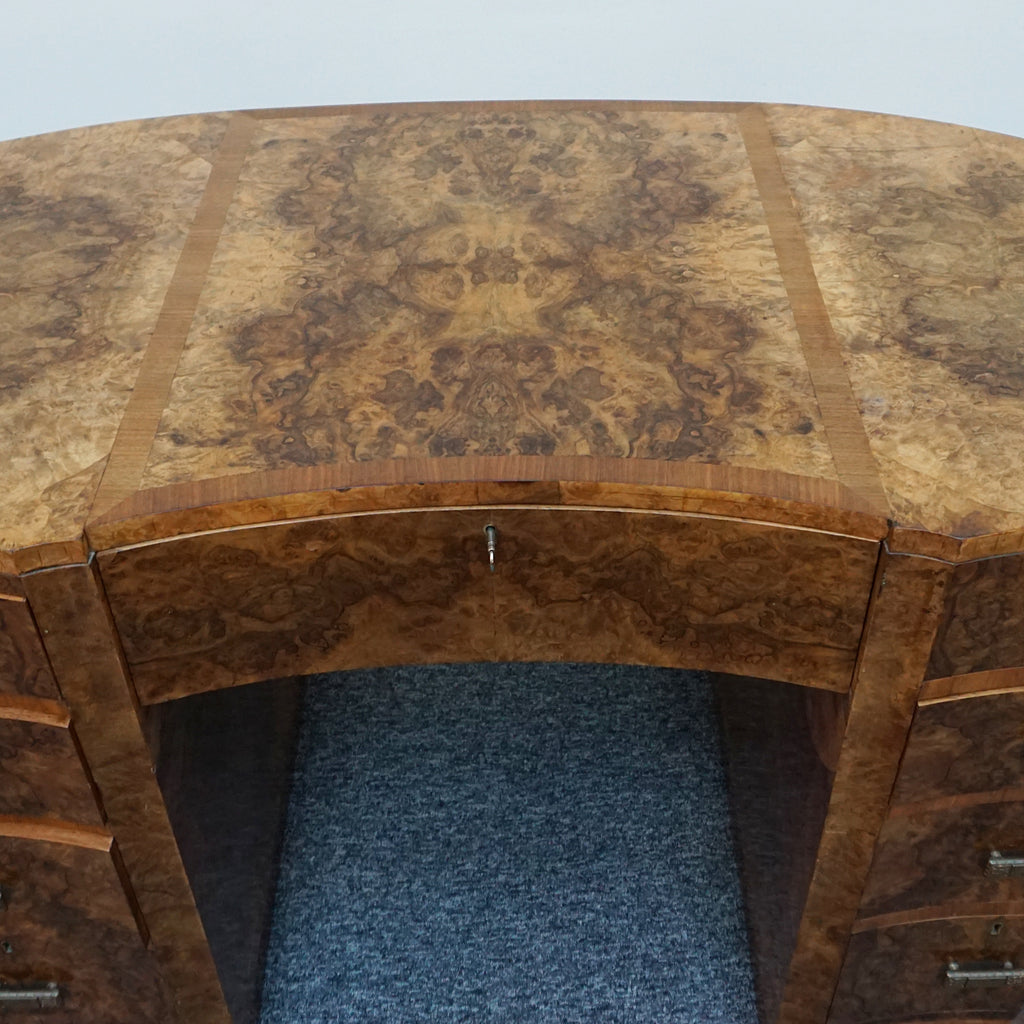 English Art Deco Desk. Curved Desk, Burr walnut, circa 1935 - Jeroen Markies Art Deco