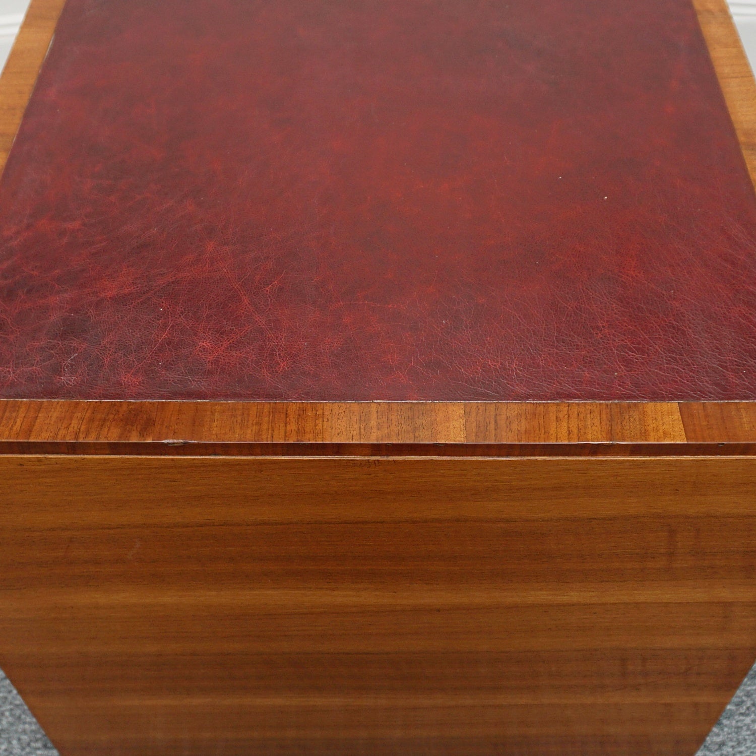 Vintage Art Deco Writing Desk by Waring.& Gillow Walnut veneered throughout - Jeroen Markies Art Deco