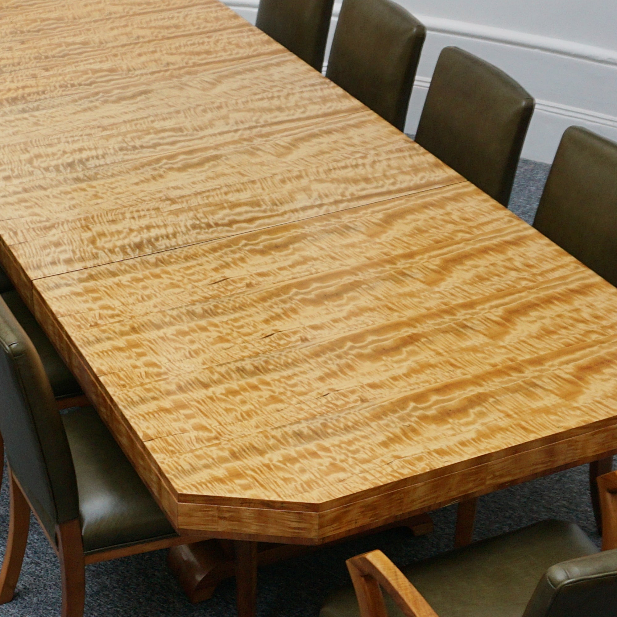Vintage Art Deco Ten Seater Waring & Gillow Satinwood and Green Leather Dining Suite - Art Deco Dining Table and Ten Chairs - Jeroen Markies Art Deco