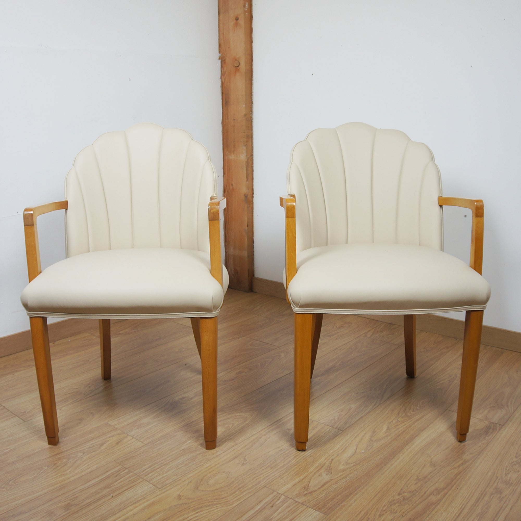 Art Deco Eight Seater Dining Suite by Hille of London