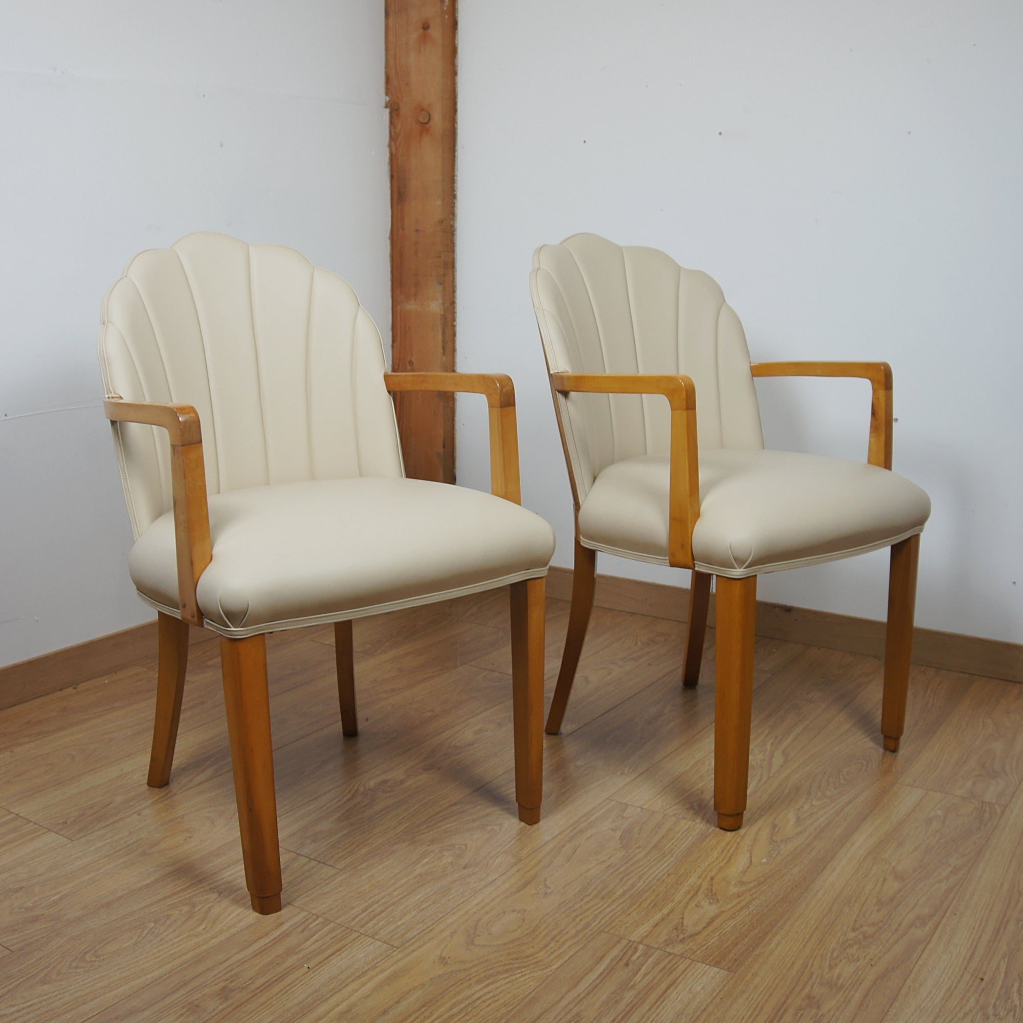 Art Deco Eight Seater Dining Suite by Hille of London