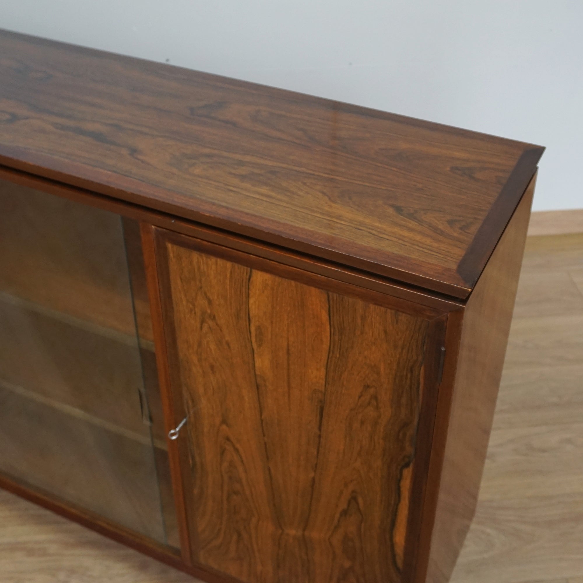 Display Cabinet