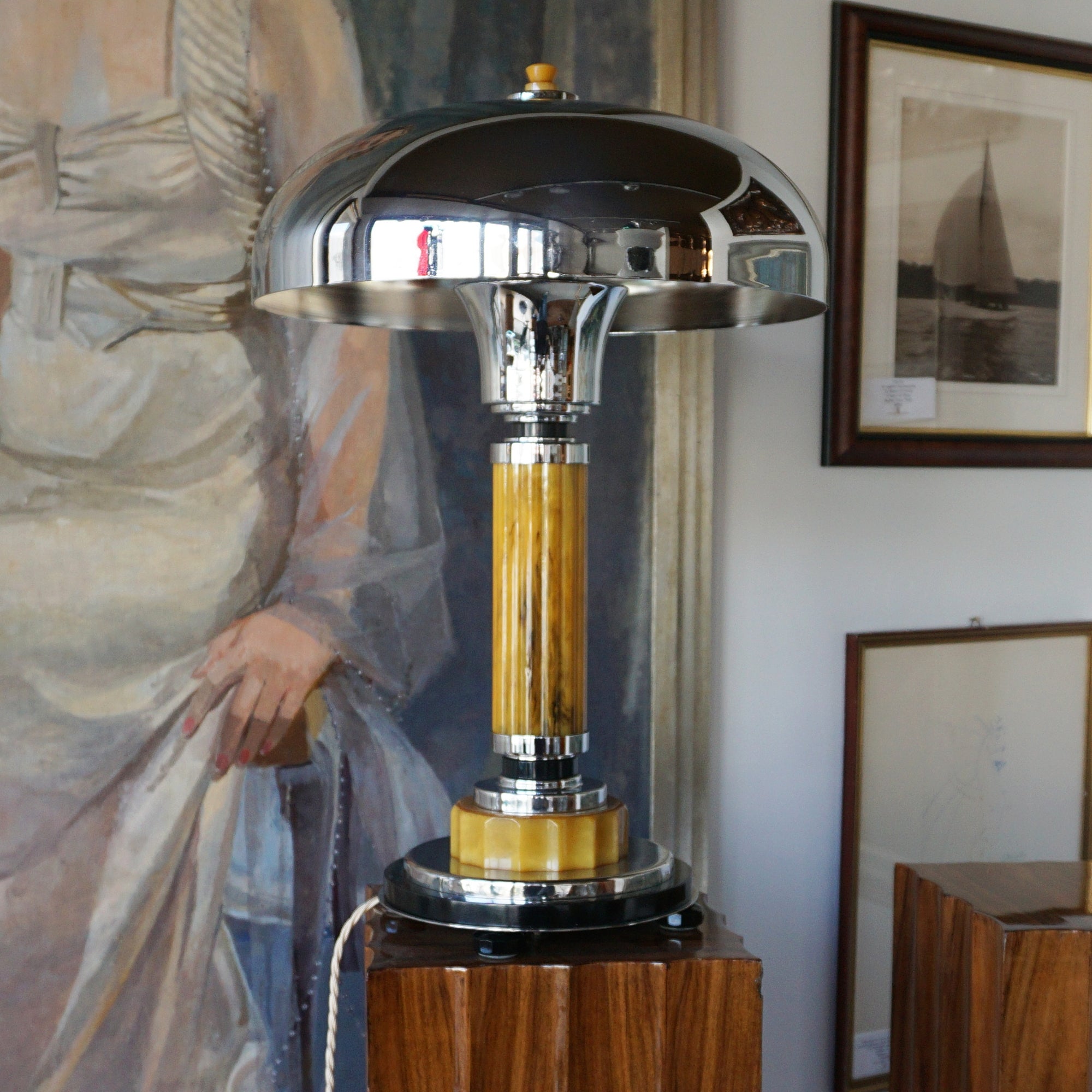 Stunning Orange Marbled Bakelite Art Deco Lamp - Jeroen Markies Art Deco