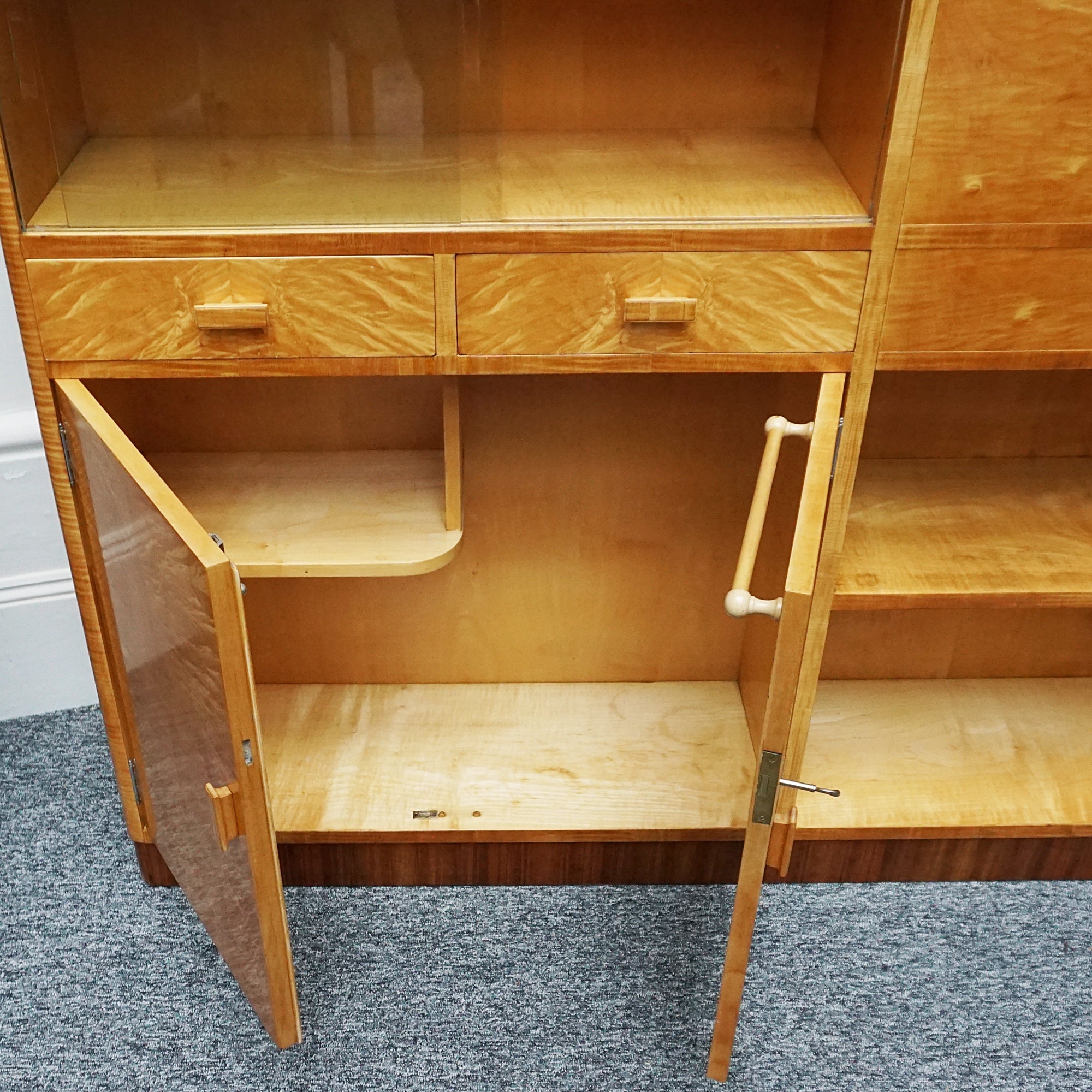 An Art Deco Drinks Cabinet by Heals of London - Jeroen Markies Art Deco