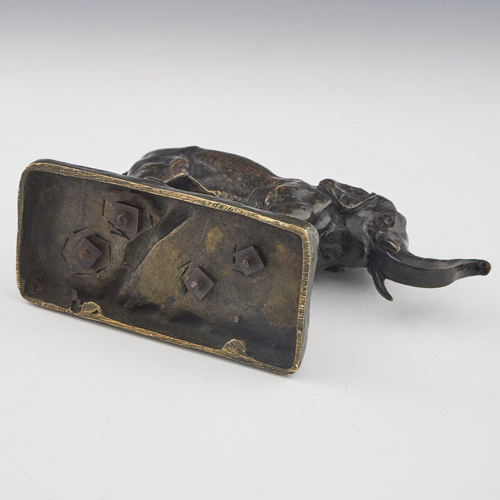 A Barye Mid-19th Century Original Bronze Sculpture of a Asian Elephant with Raised Trunk - Jeroen Markies Art Deco