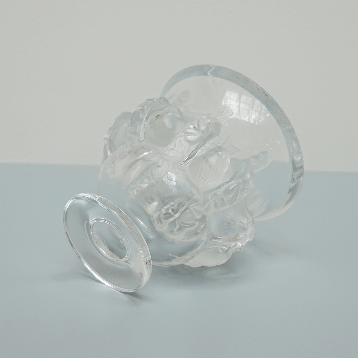 Marc Lalique Dampiene Glass Vase - Jeroen Markies Art Deco